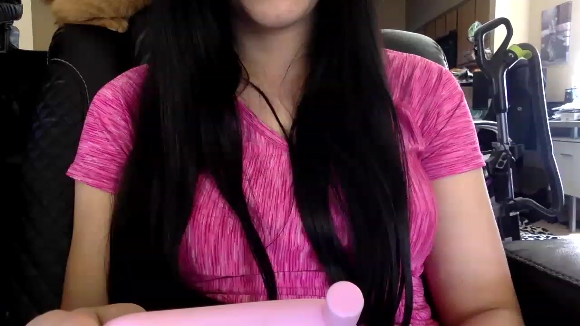 Gallery image thumbnail from AFoxBaby's myfreecams stream on, 04/02/2023, 18:24 image 4 of 20