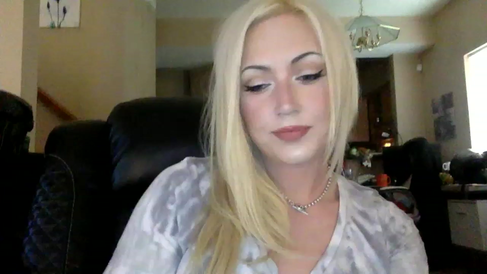 Gallery image thumbnail from AFoxBaby's myfreecams stream on, 07/07/2023, 20:24 image 5 of 20