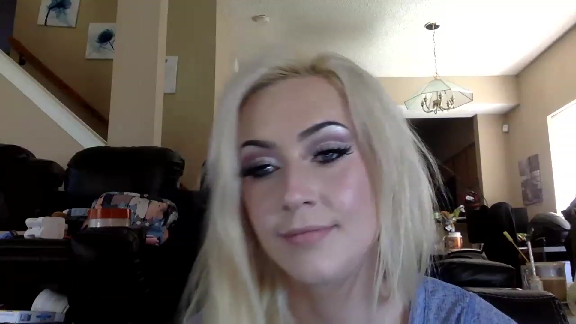 Gallery image thumbnail from AFoxBaby's myfreecams stream on, 07/14/2023, 18:28 image 12 of 20