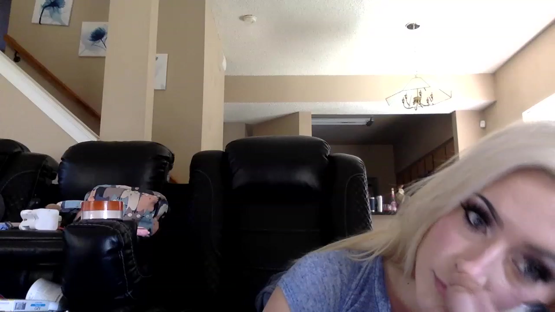 Gallery image thumbnail from AFoxBaby's myfreecams stream on, 07/14/2023, 18:28 image 18 of 20