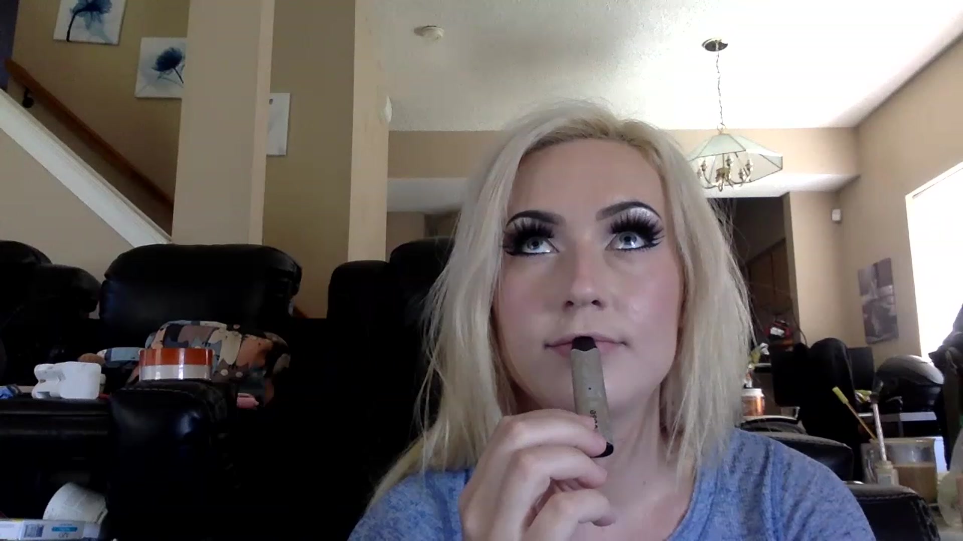 Gallery image thumbnail from AFoxBaby's myfreecams stream on, 07/14/2023, 18:28 image 16 of 20