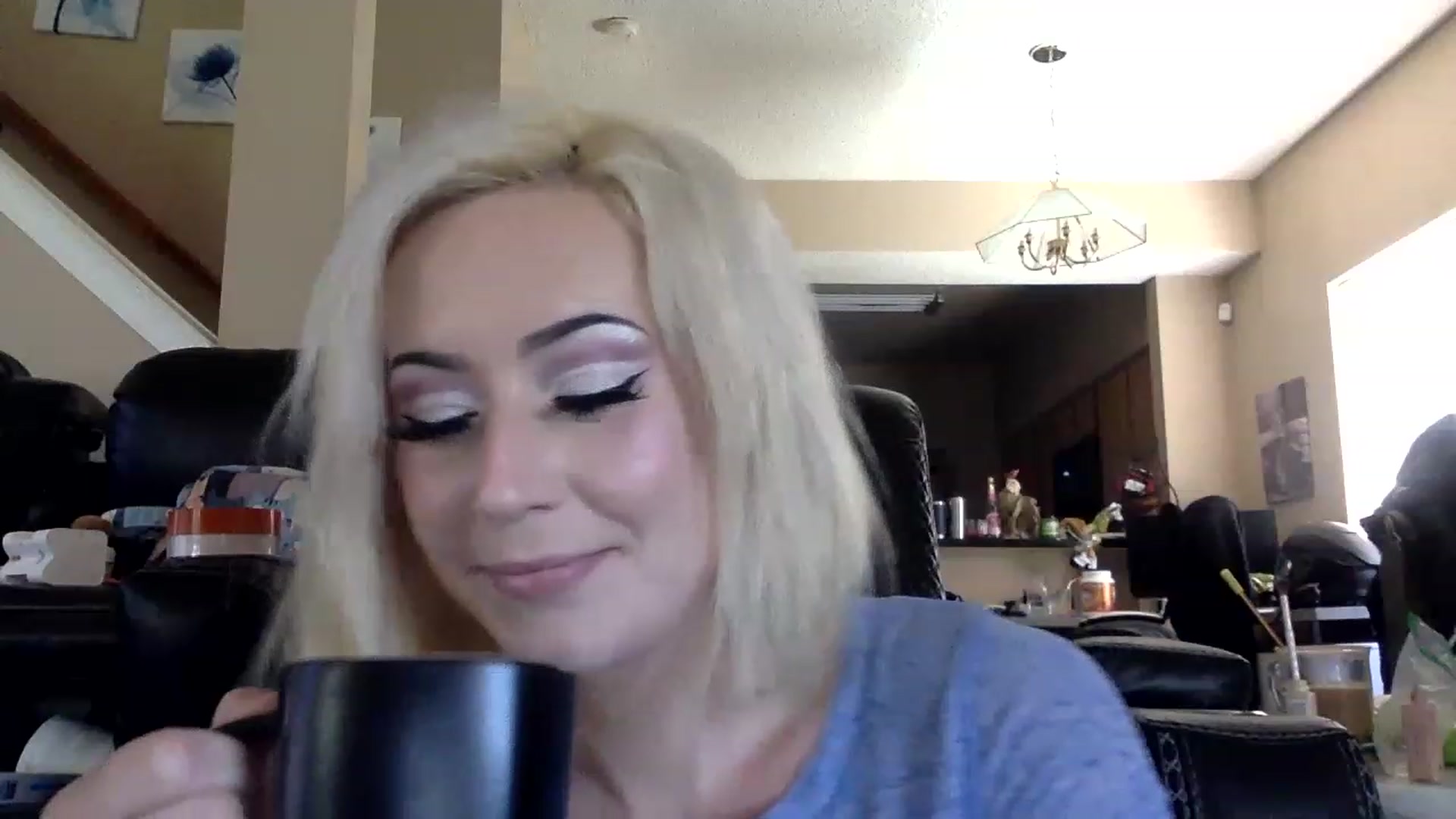 Gallery image thumbnail from AFoxBaby's myfreecams stream on, 07/14/2023, 18:28 image 11 of 20