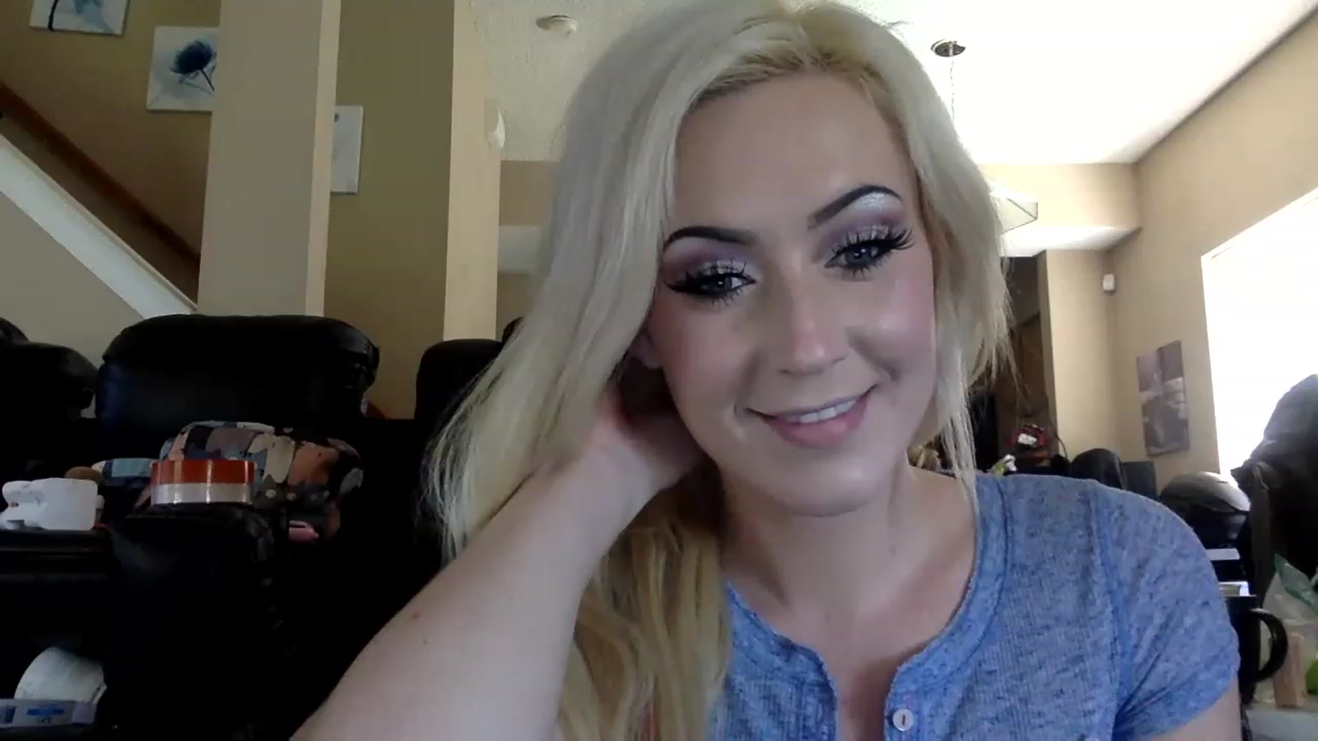 Gallery image thumbnail from AFoxBaby's myfreecams stream on, 07/14/2023, 18:28 image 9 of 20