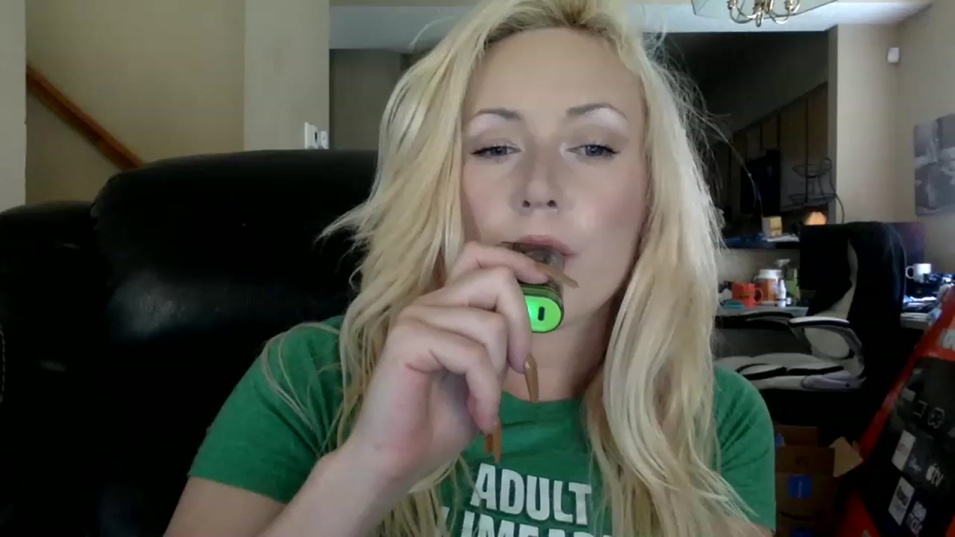 Gallery image thumbnail from AFoxBaby's myfreecams stream on, 08/11/2023, 19:29 image 8 of 20