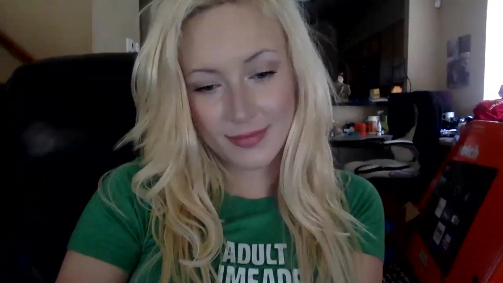 Gallery image thumbnail from AFoxBaby's myfreecams stream on, 08/11/2023, 19:29 image 9 of 20