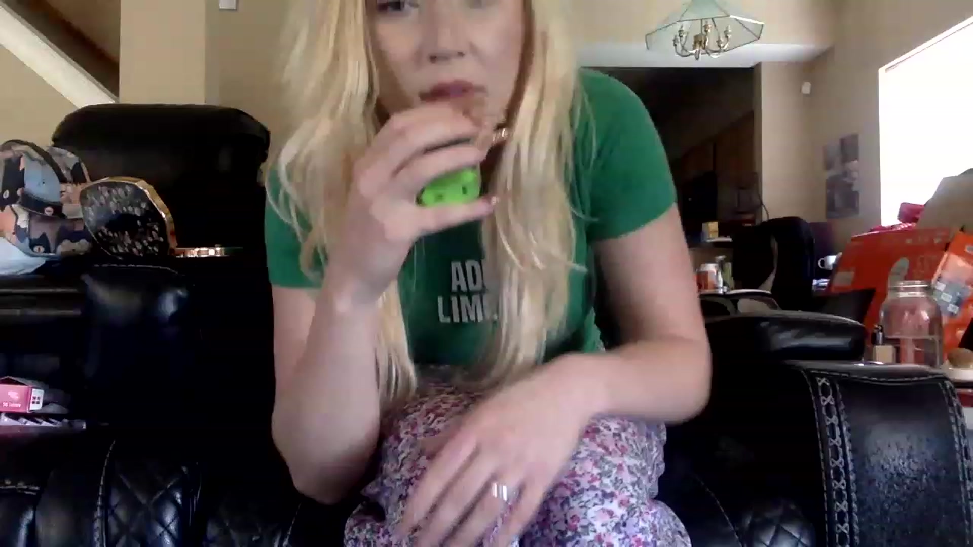 Gallery image thumbnail from AFoxBaby's myfreecams stream on, 08/11/2023, 19:29 image 5 of 20