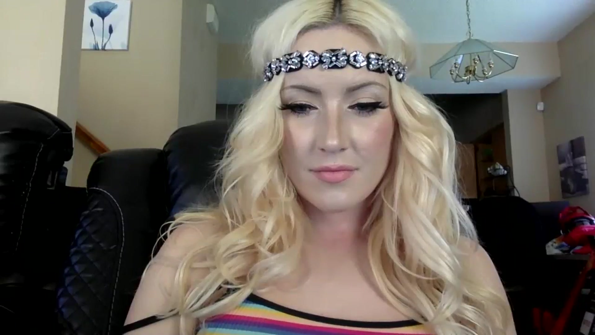 Gallery image thumbnail from AFoxBaby's myfreecams stream on, 08/13/2023, 20:40 image 12 of 20