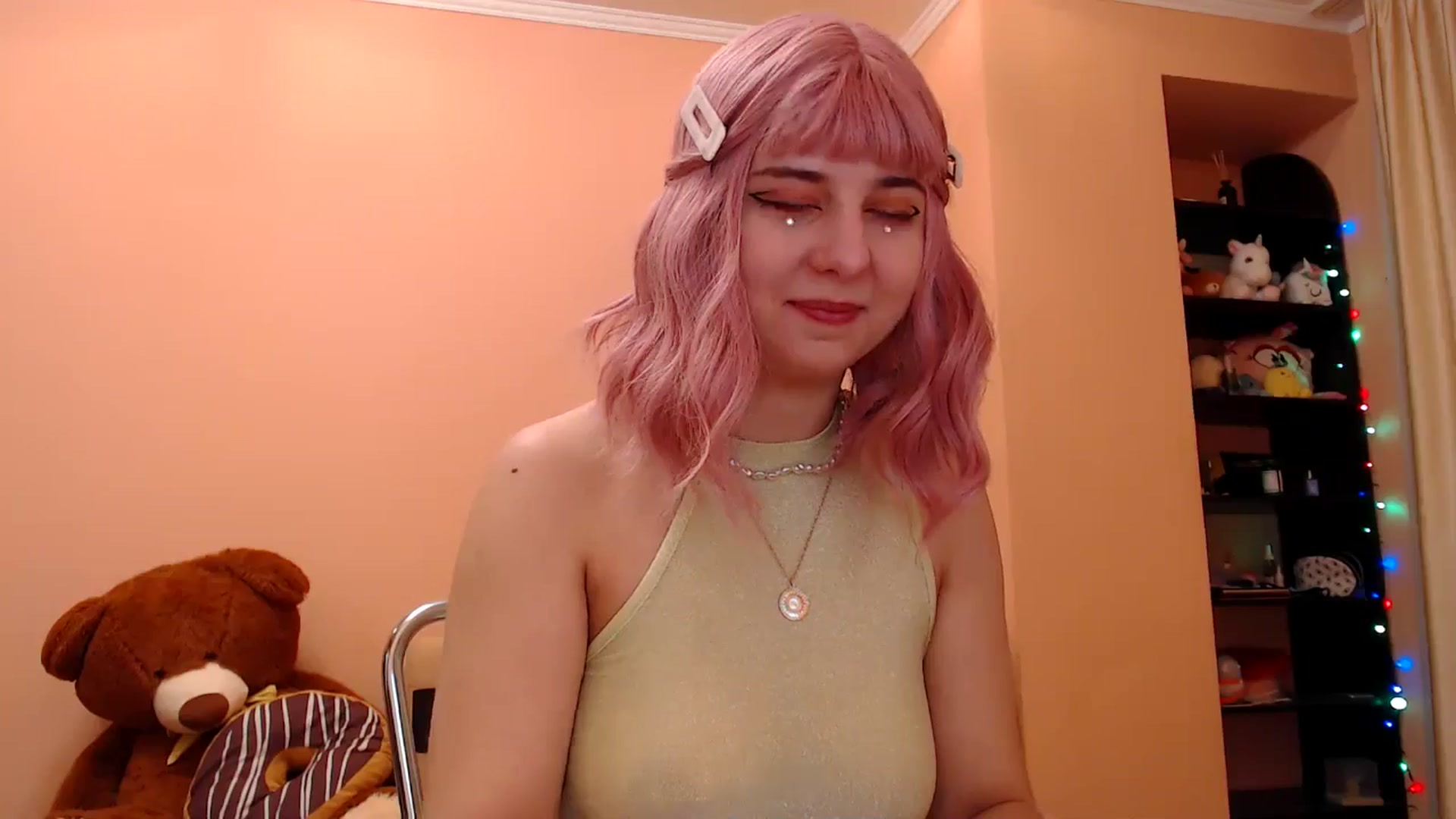 Gallery image thumbnail from AIinkaMalinka's myfreecams stream on, 12/12/2024, 07:25 image 4 of 20