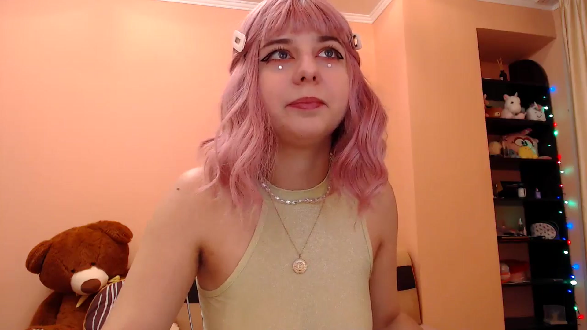 Gallery image thumbnail from AIinkaMalinka's myfreecams stream on, 12/12/2024, 07:25 image 15 of 20