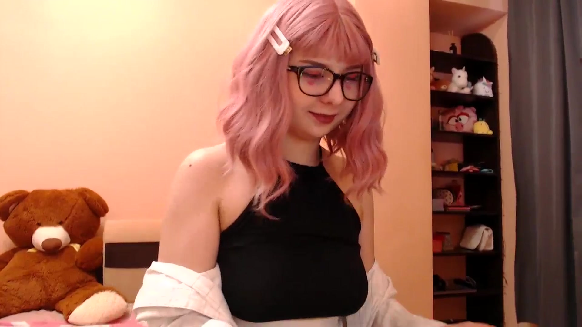 Gallery image thumbnail from AIinkaMalinka's myfreecams stream on, 03/23/2025, 08:40 image 12 of 20