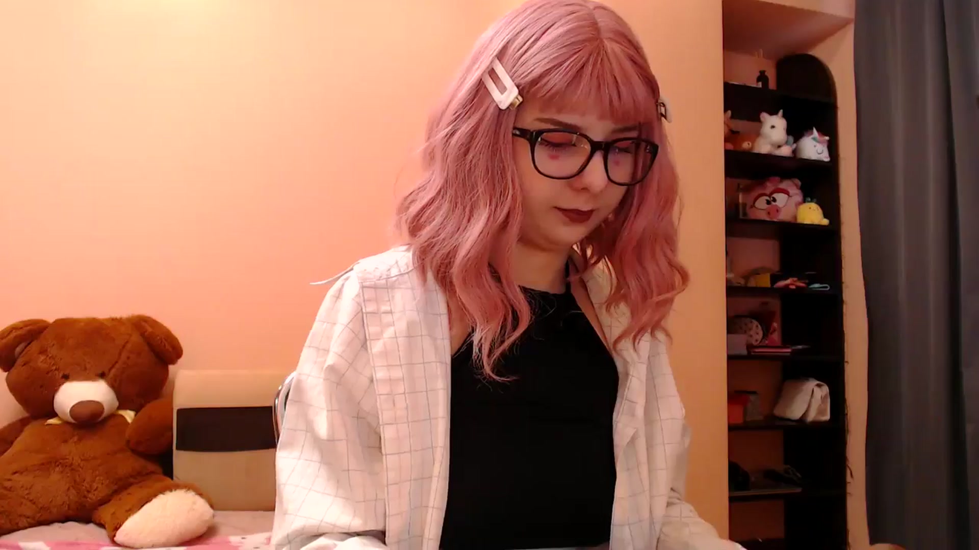 Gallery image thumbnail from AIinkaMalinka's myfreecams stream on, 03/23/2025, 08:40 image 17 of 20