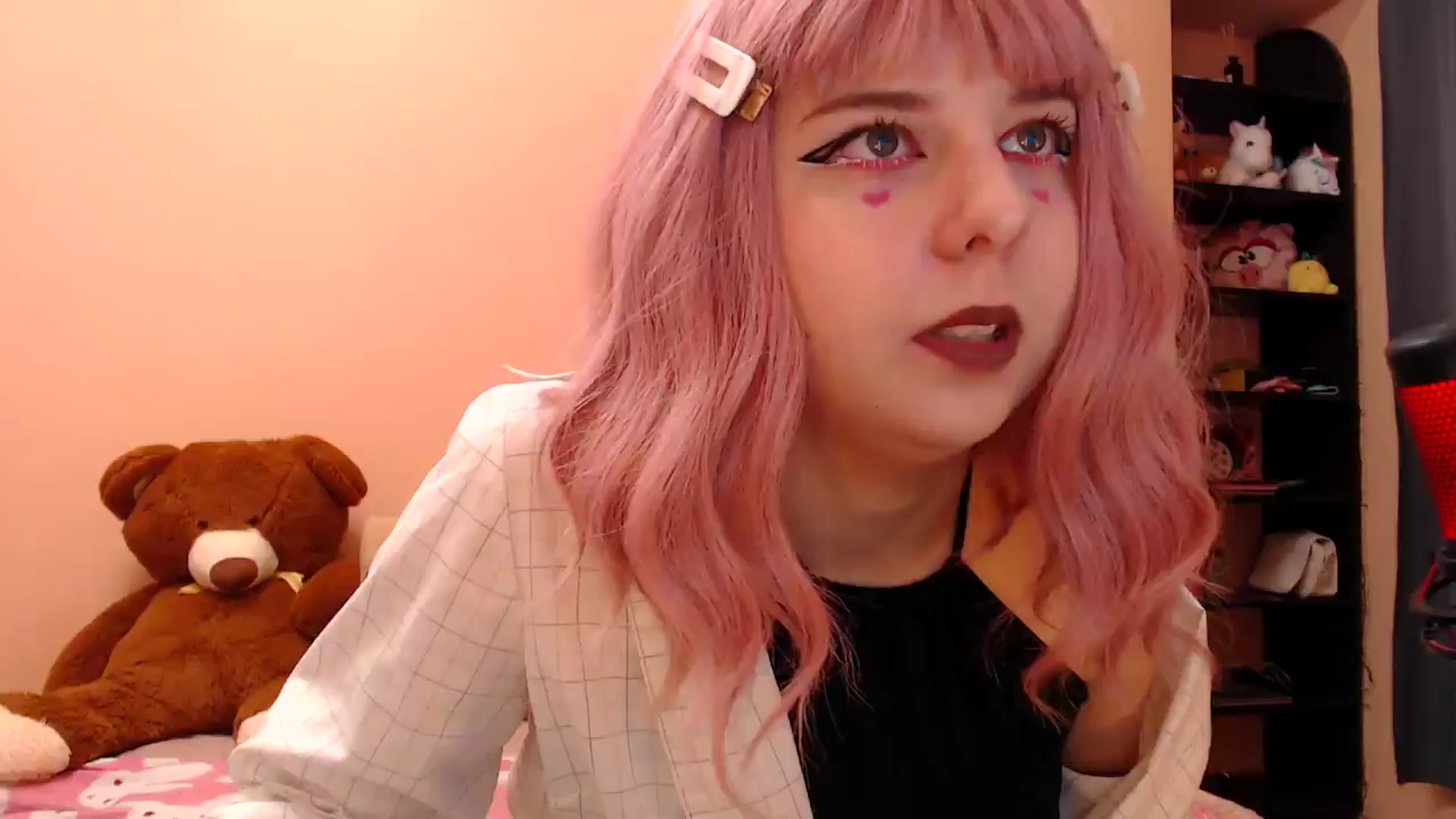Gallery image thumbnail from AIinkaMalinka's myfreecams stream on, 03/23/2025, 10:03 image 18 of 20