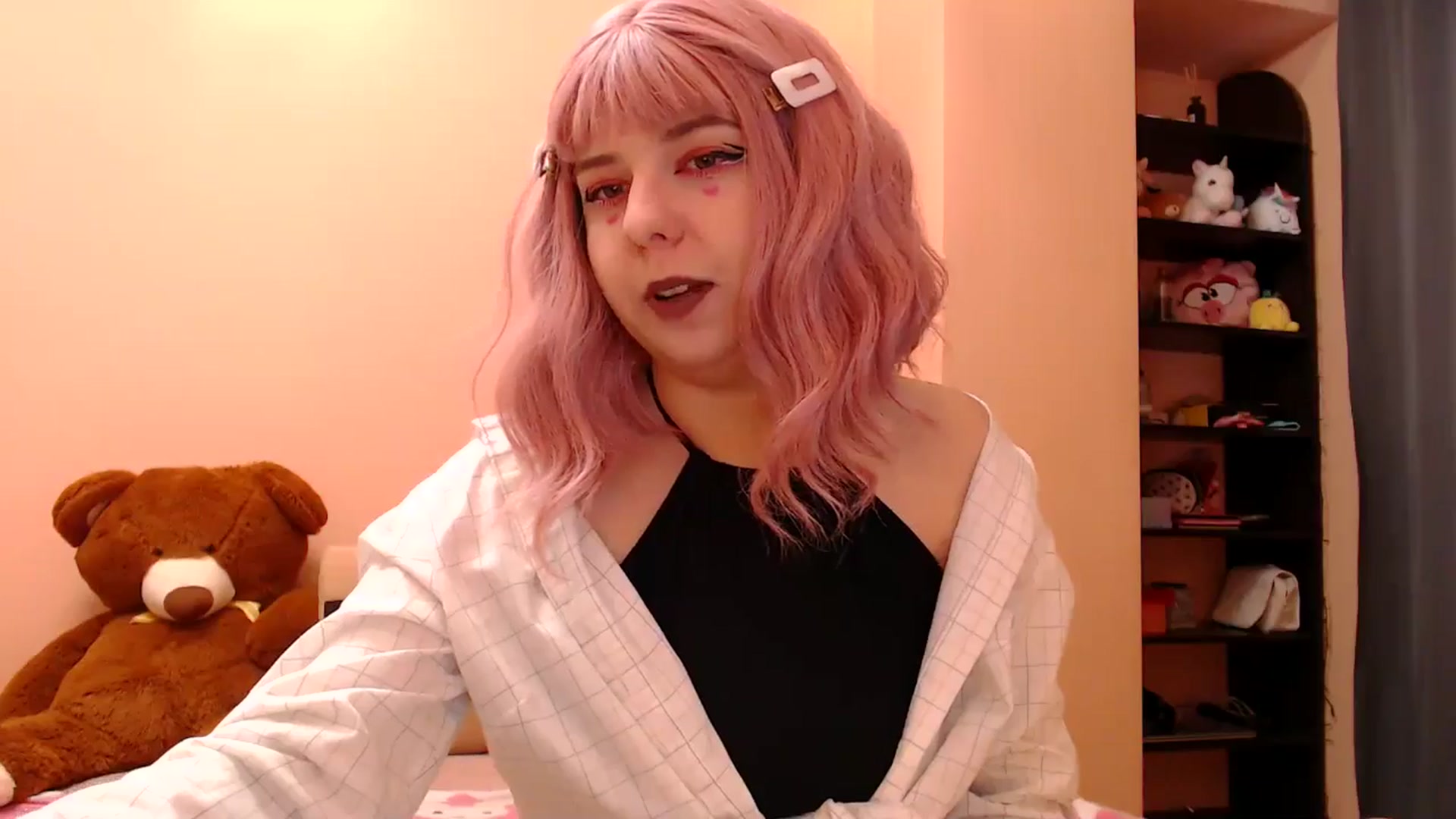 Gallery image thumbnail from AIinkaMalinka's myfreecams stream on, 03/23/2025, 10:03 image 7 of 20