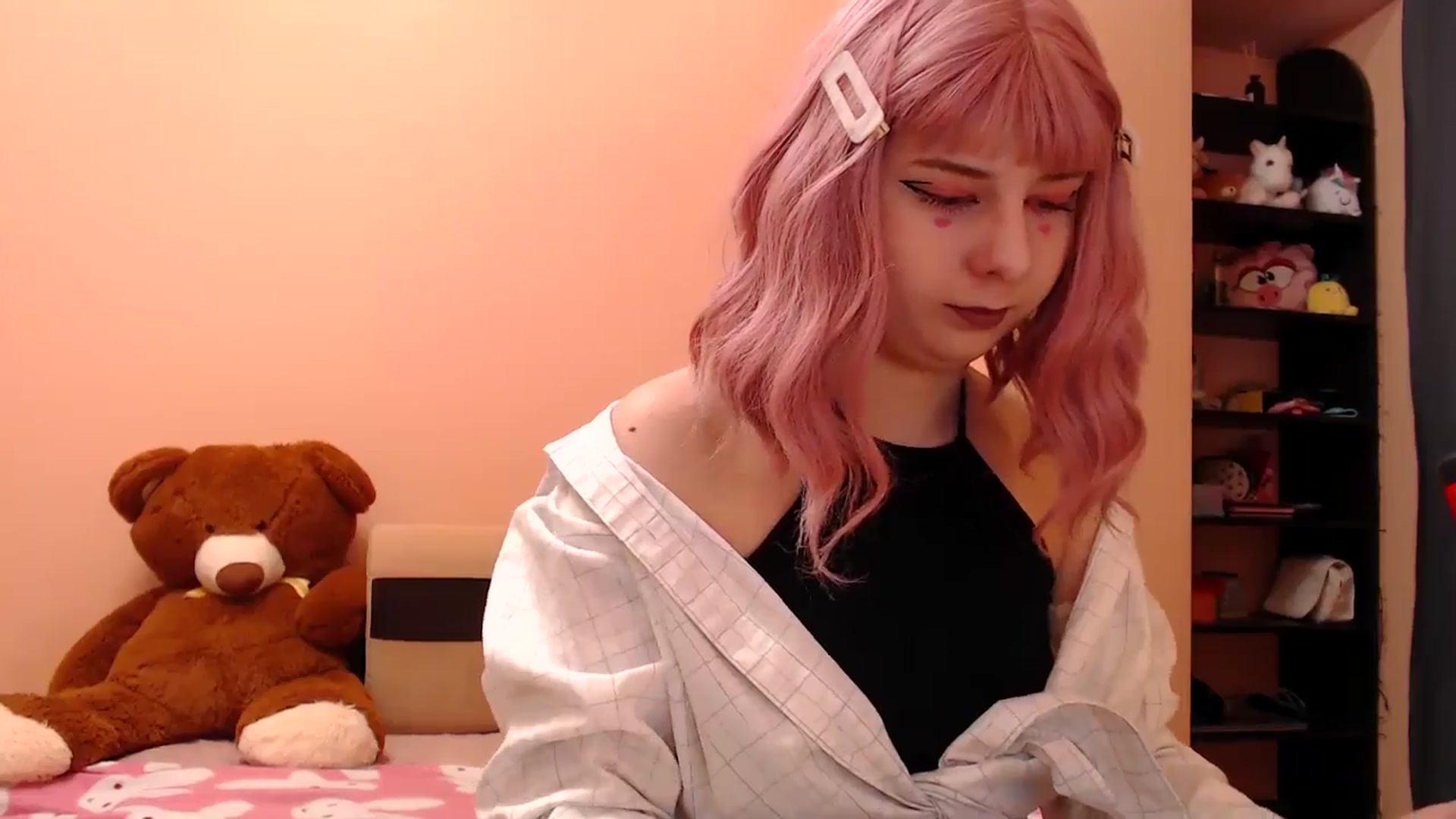 Gallery image thumbnail from AIinkaMalinka's myfreecams stream on, 03/23/2025, 10:03 image 2 of 20