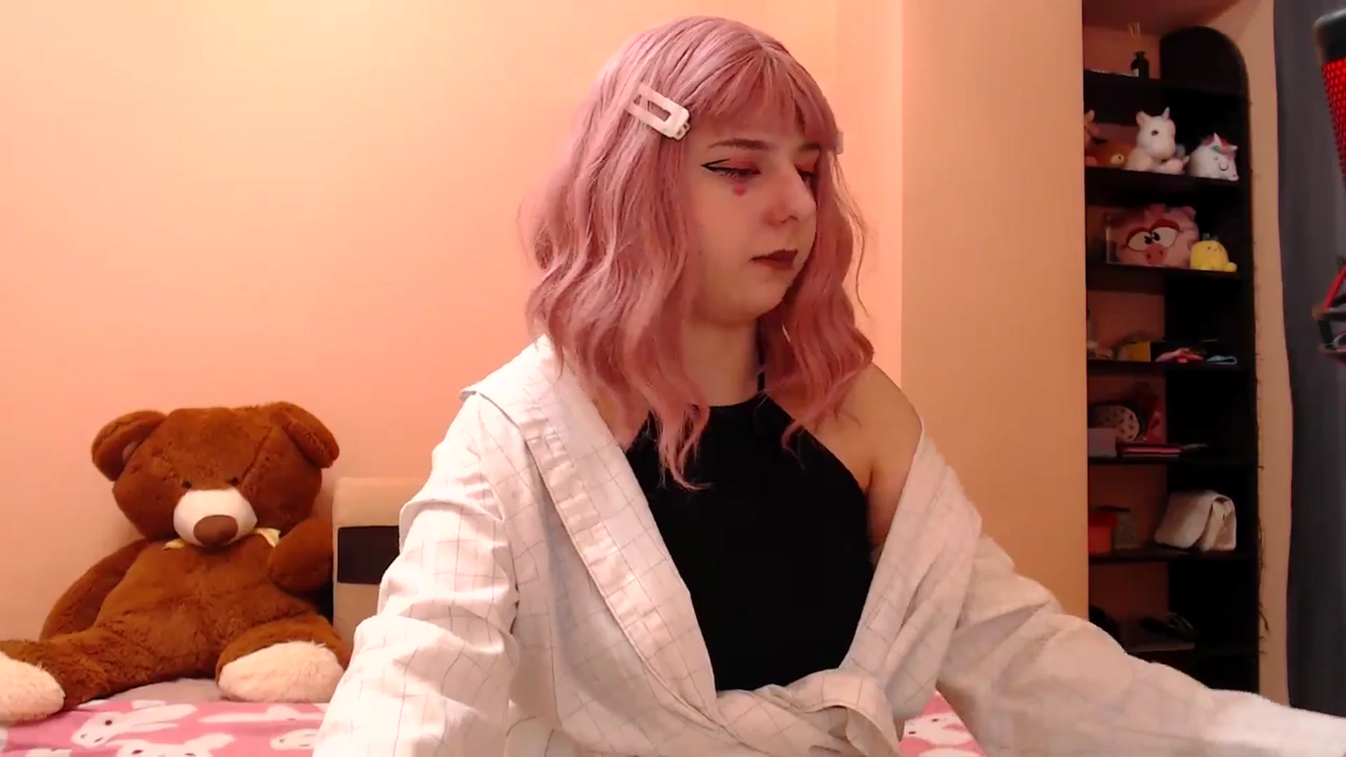 Gallery image thumbnail from AIinkaMalinka's myfreecams stream on, 03/23/2025, 10:03 image 20 of 20