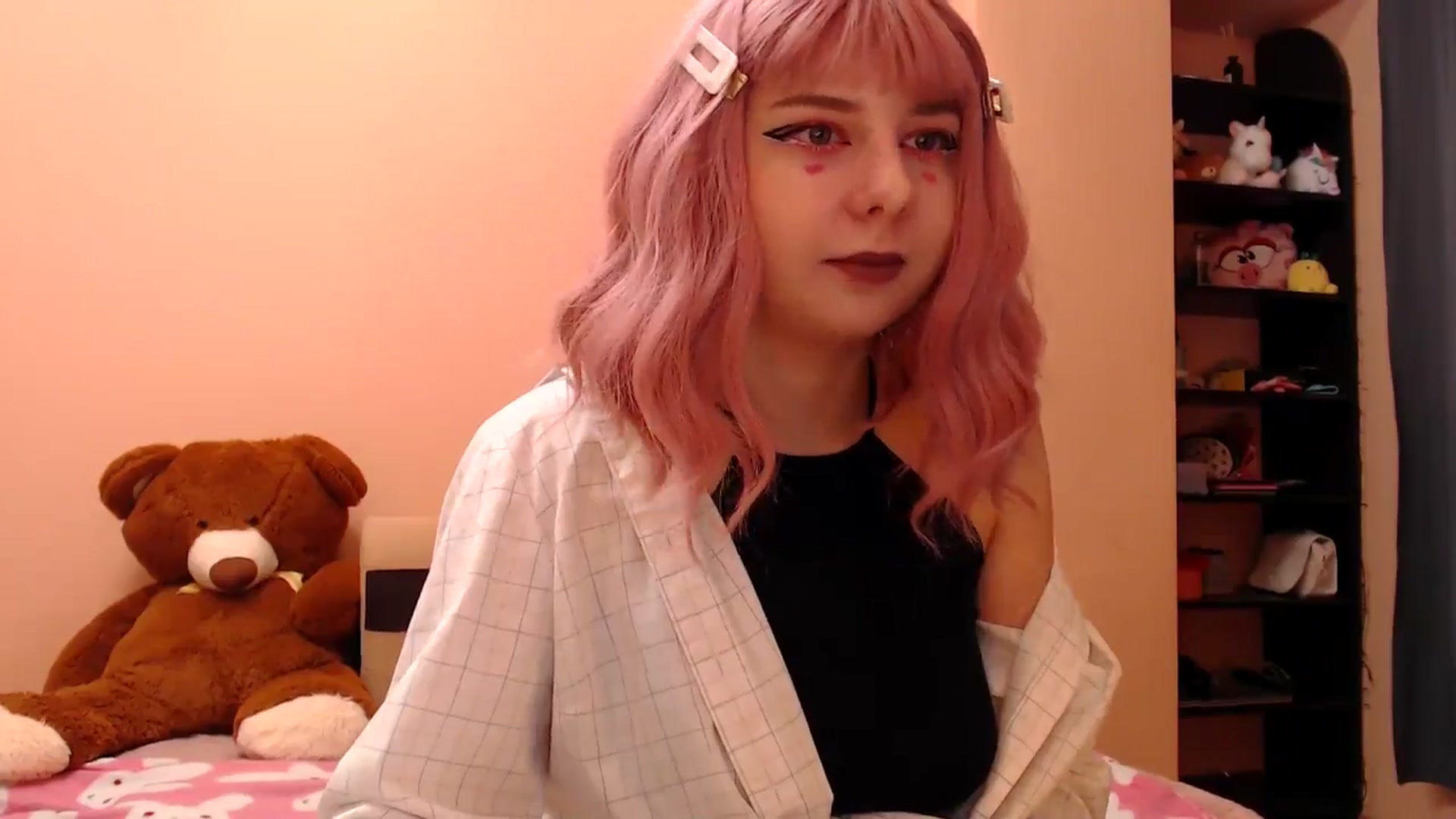 Gallery image thumbnail from AIinkaMalinka's myfreecams stream on, 03/23/2025, 10:03 image 15 of 20
