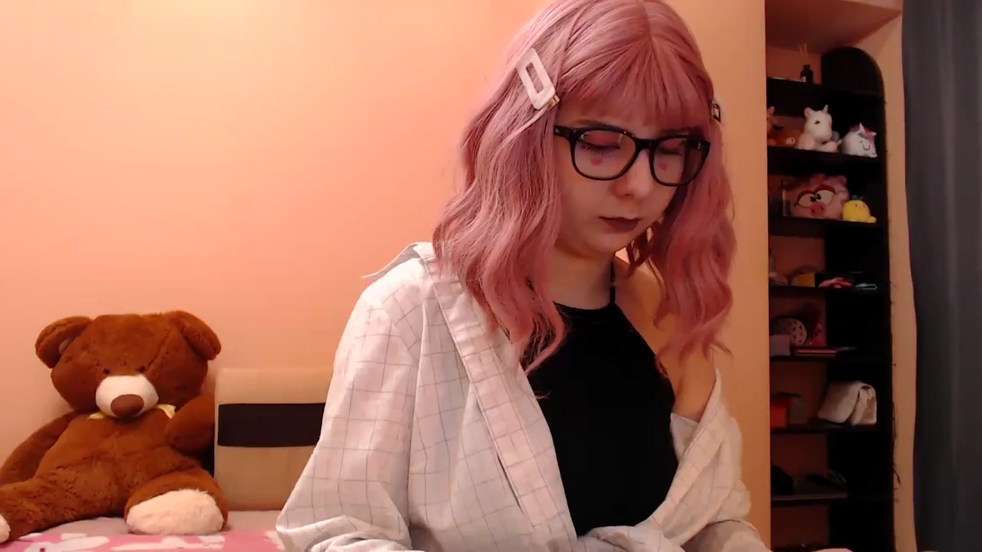 Gallery image thumbnail from AIinkaMalinka's myfreecams stream on, 03/23/2025, 10:03 image 4 of 20