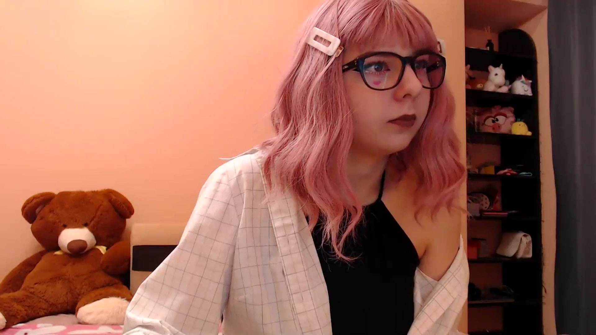 Gallery image thumbnail from AIinkaMalinka's myfreecams stream on, 03/23/2025, 10:03 image 5 of 20