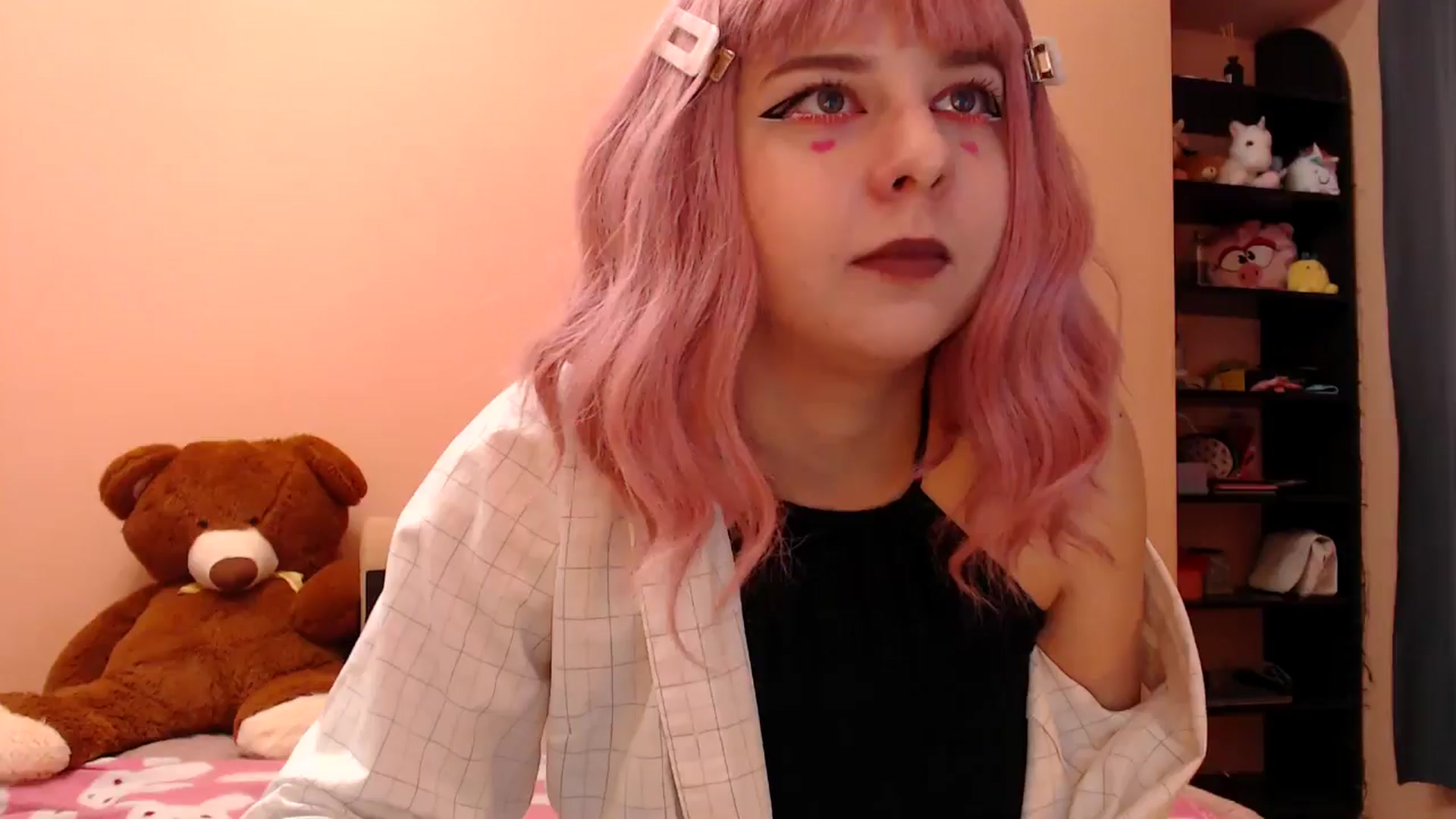 Gallery image thumbnail from AIinkaMalinka's myfreecams stream on, 03/23/2025, 10:03 image 13 of 20