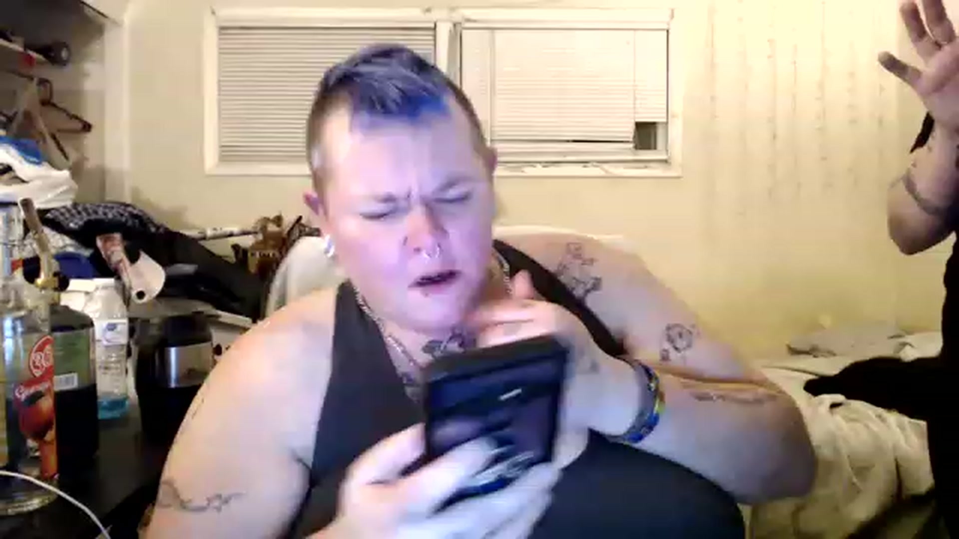 Gallery image thumbnail from AJthePunk420's myfreecams stream on, 01/08/2023, 10:15 image 12 of 20