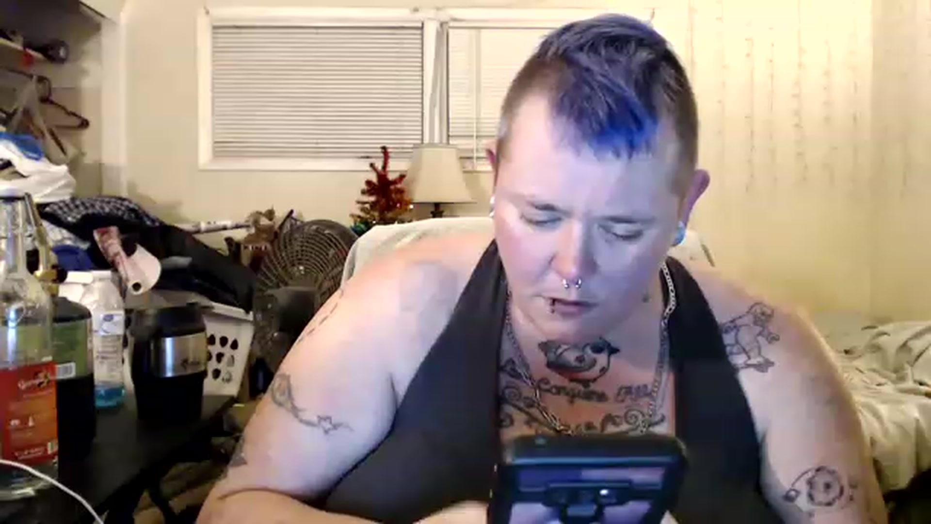 Gallery image thumbnail from AJthePunk420's myfreecams stream on, 01/08/2023, 10:15 image 10 of 20
