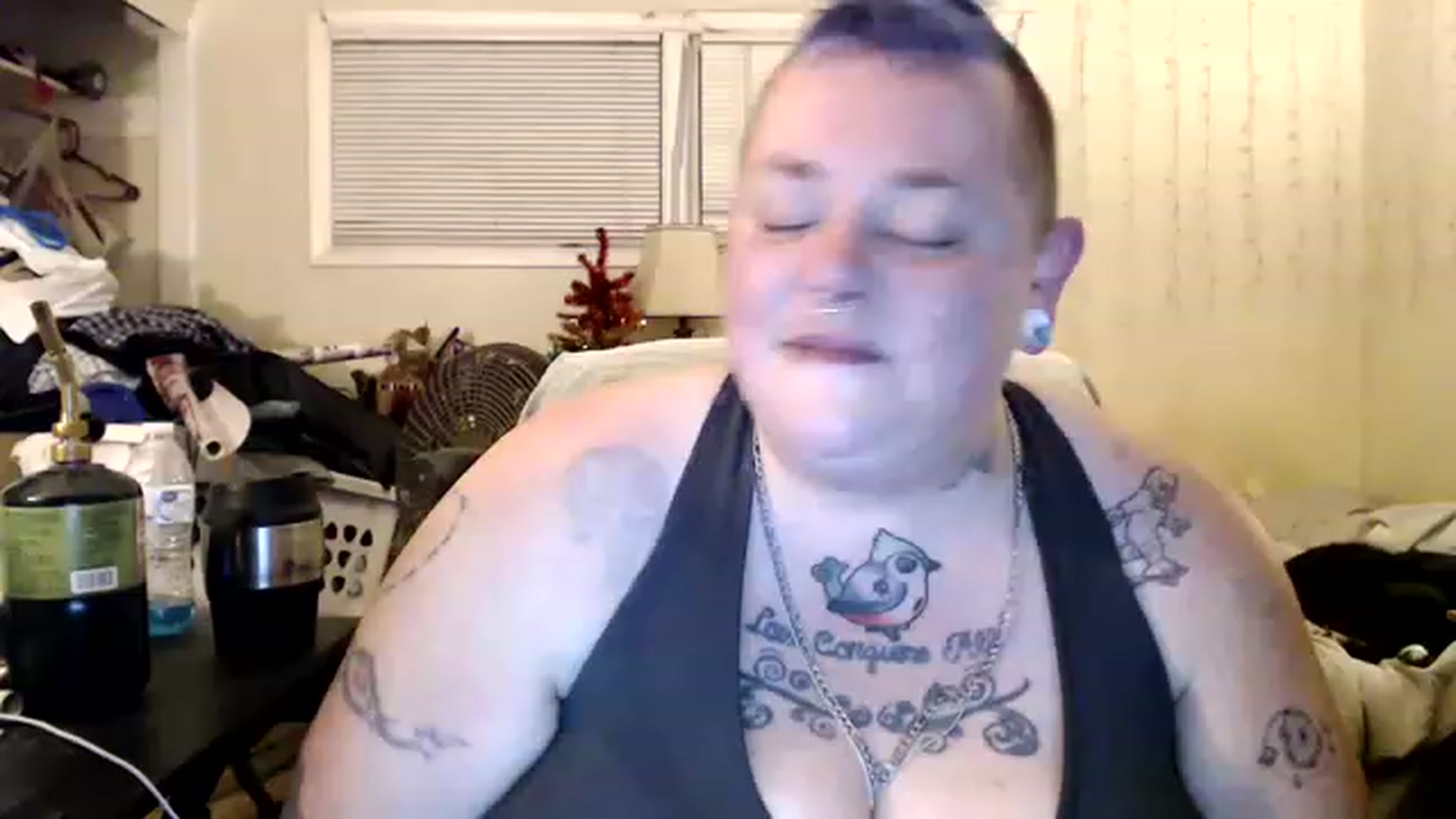 Gallery image thumbnail from AJthePunk420's myfreecams stream on, 01/08/2023, 10:15 image 14 of 20