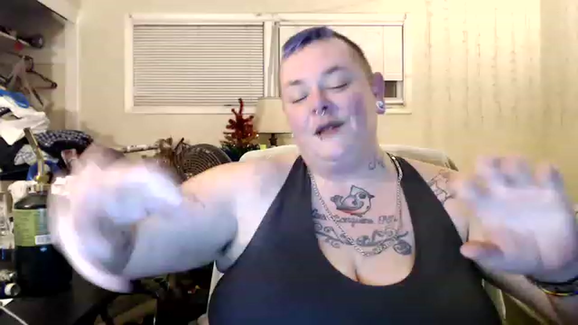Gallery image thumbnail from AJthePunk420's myfreecams stream on, 01/08/2023, 11:23 image 5 of 20