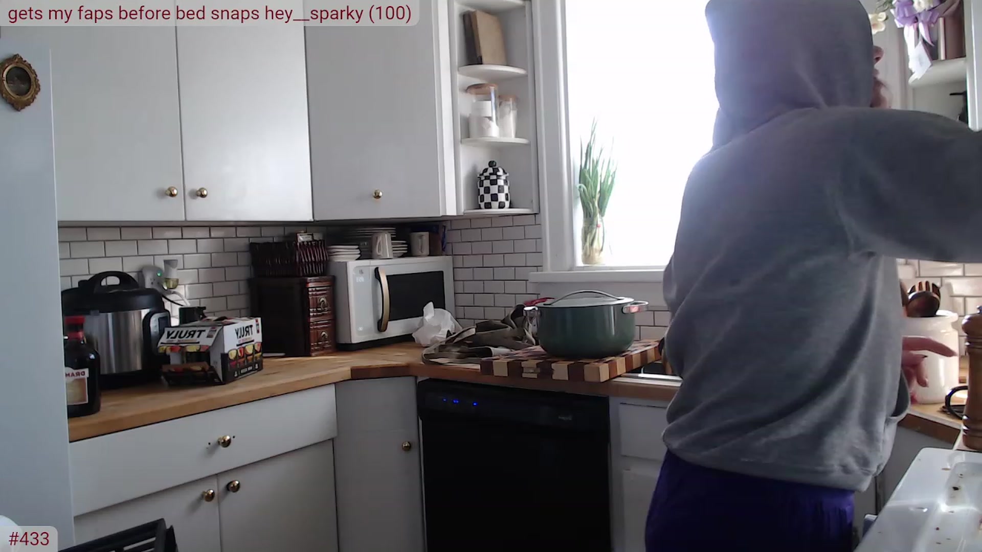 Gallery image thumbnail from AKEWYEAR's myfreecams stream on, 02/18/2024, 16:03 image 2 of 20