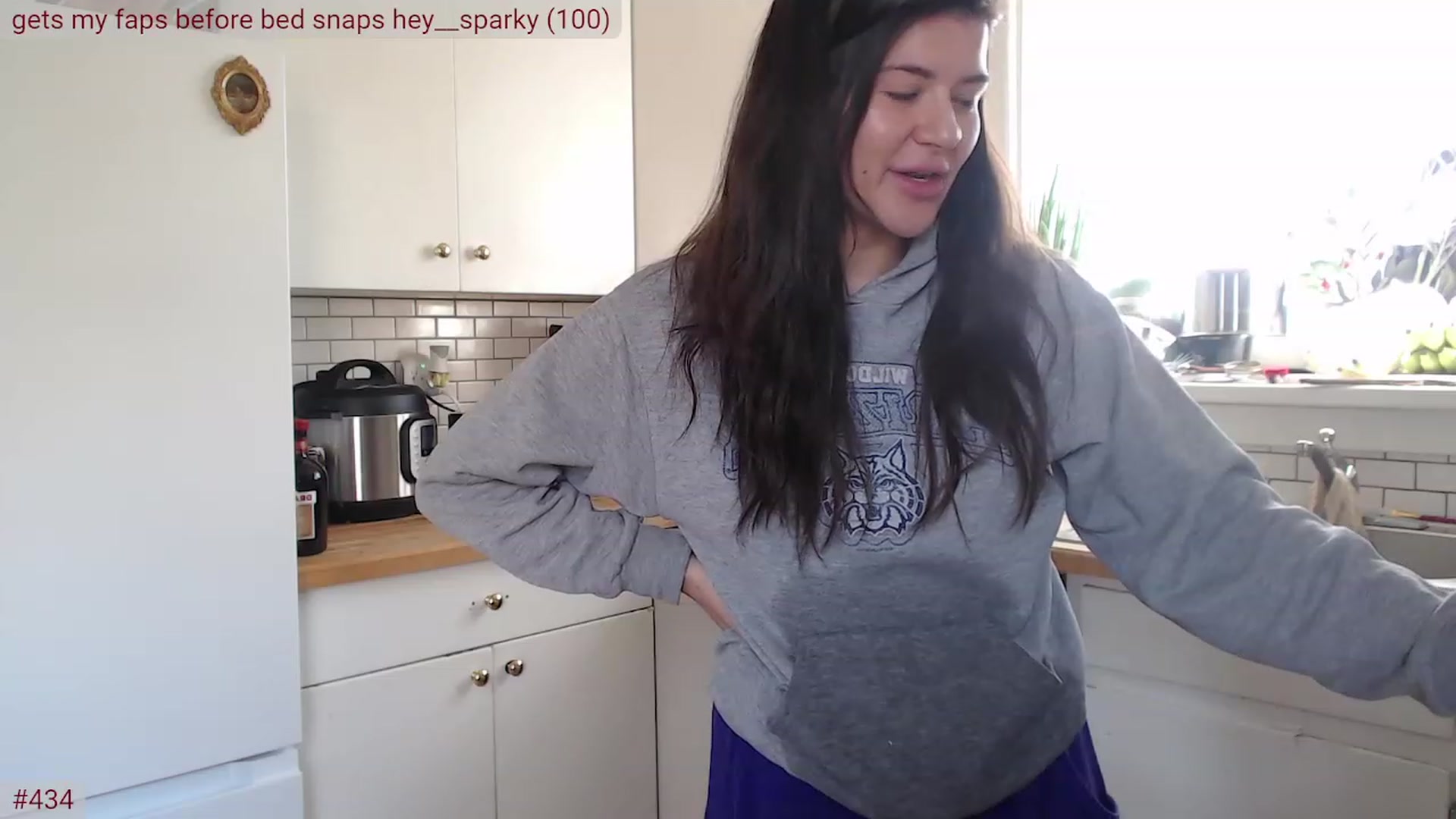 Gallery image thumbnail from AKEWYEAR's myfreecams stream on, 02/18/2024, 16:03 image 15 of 20