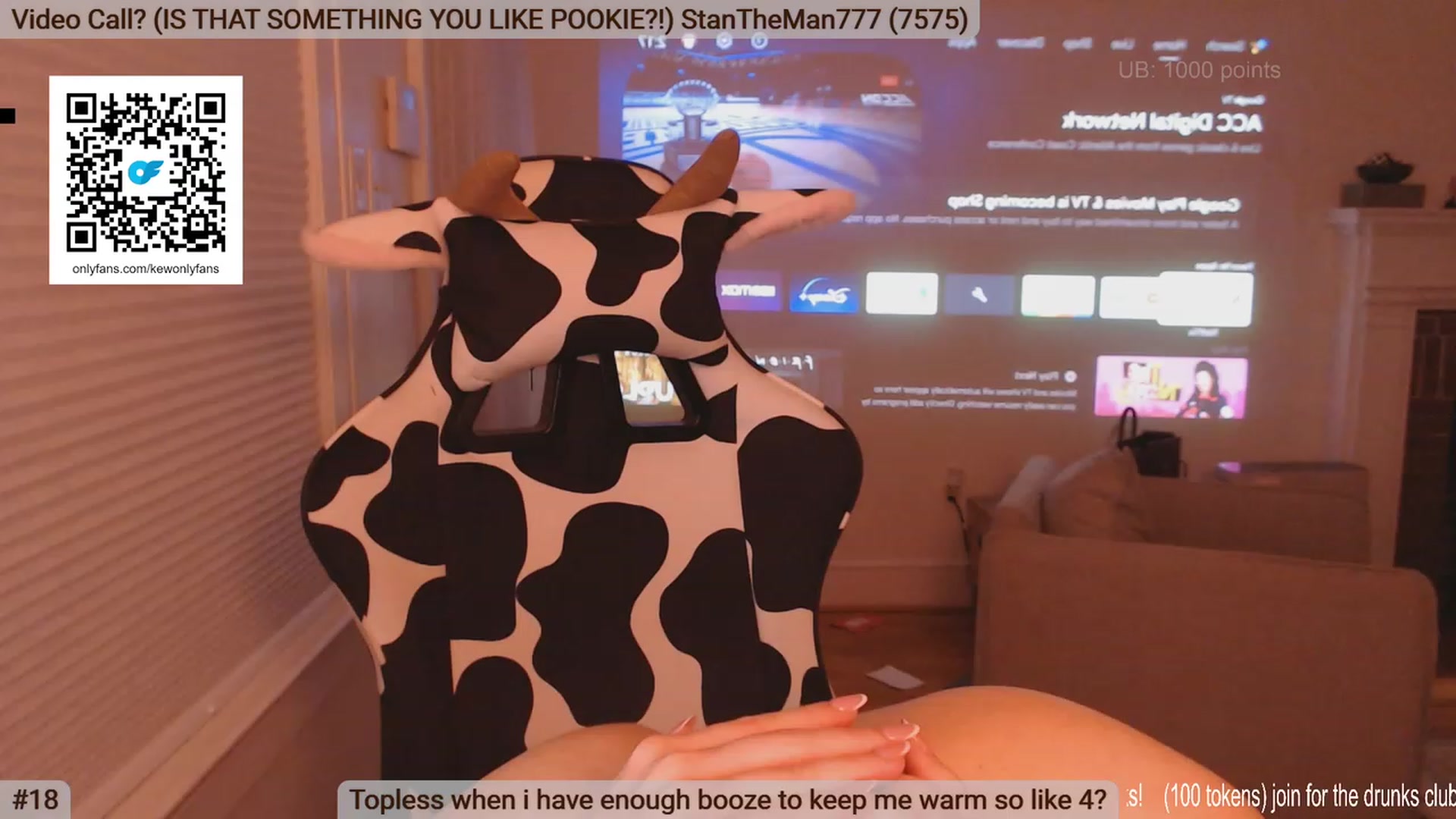 Gallery image thumbnail from AKEWYEAR's myfreecams stream on, 03/02/2024, 07:41 image 7 of 20