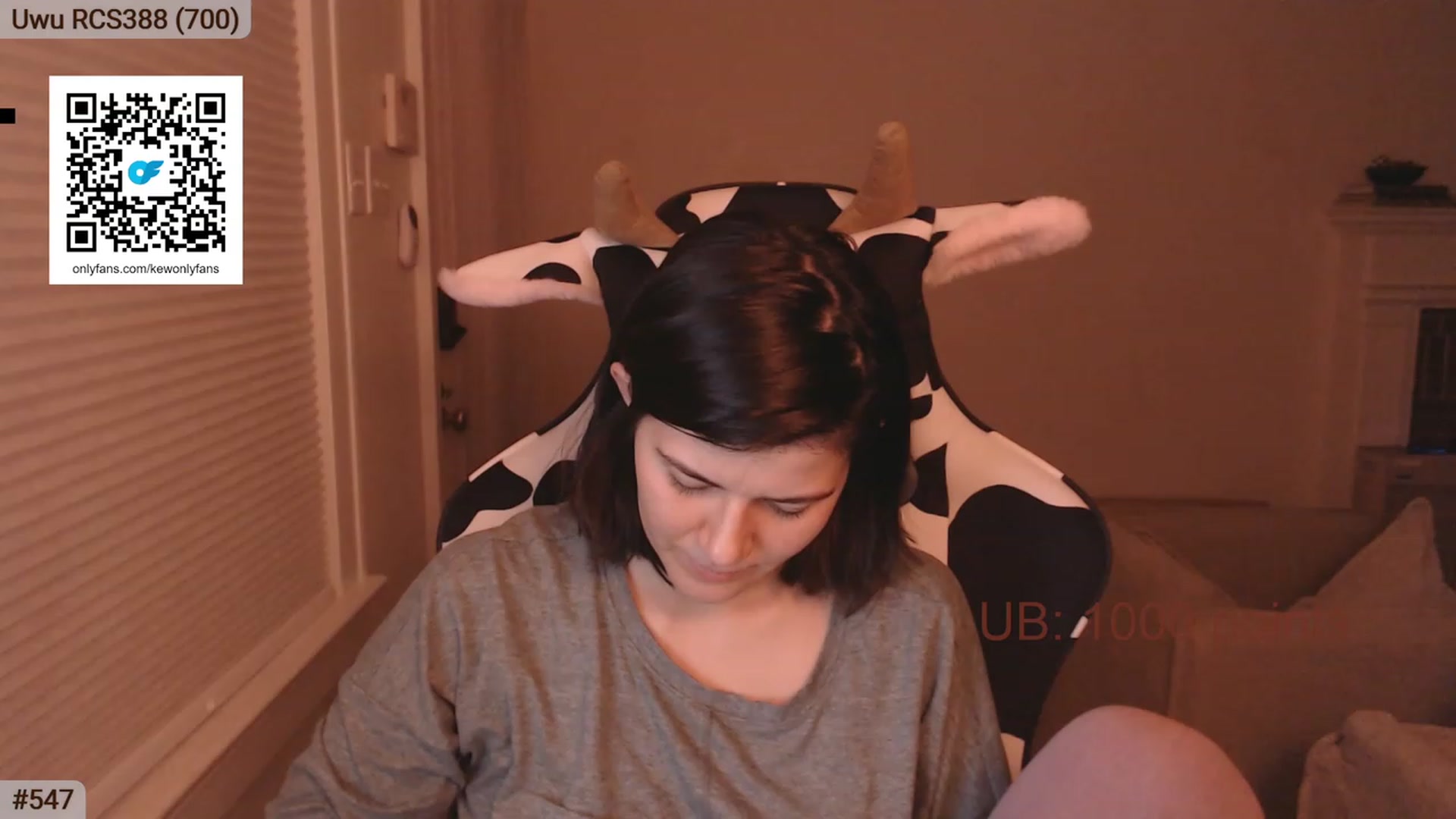 Gallery image thumbnail from AKEWYEAR777's myfreecams stream on, 03/17/2024, 04:09 image 2 of 20