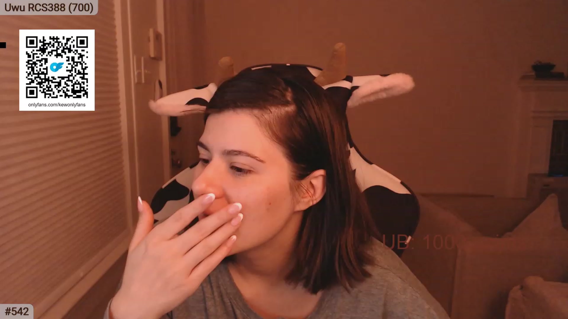 Gallery image thumbnail from AKEWYEAR777's myfreecams stream on, 03/17/2024, 04:09 image 3 of 20