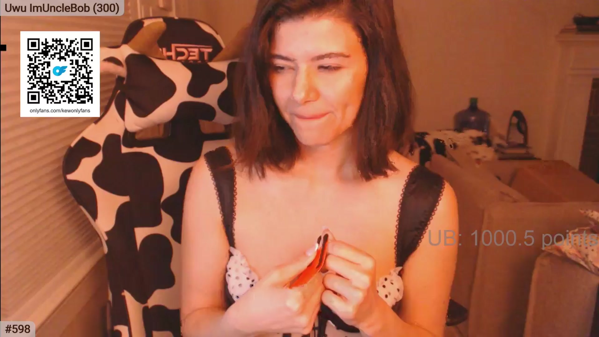 Gallery image thumbnail from AKEWYEAR777's myfreecams stream on, 03/22/2024, 03:28 image 12 of 20