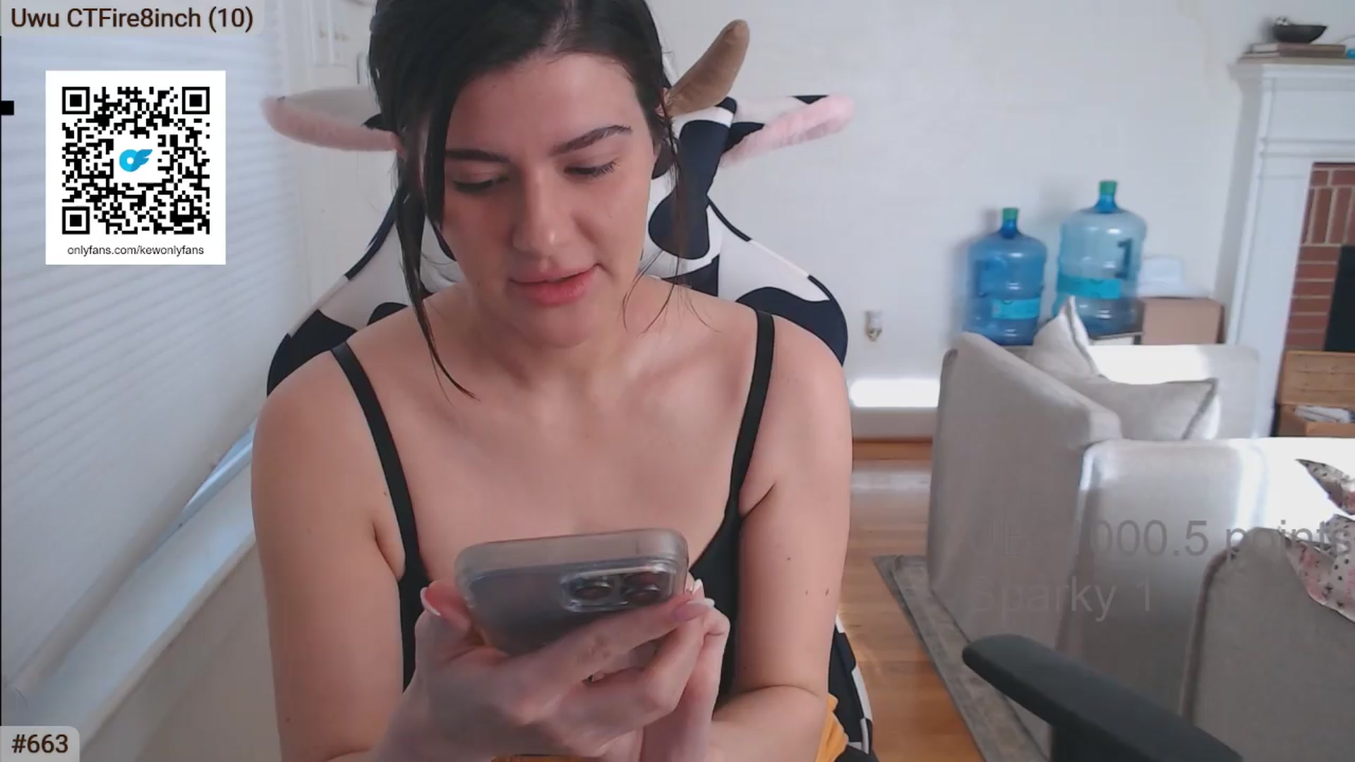 Gallery image thumbnail from AKEWYEAR777's myfreecams stream on, 03/24/2024, 22:58 image 7 of 20