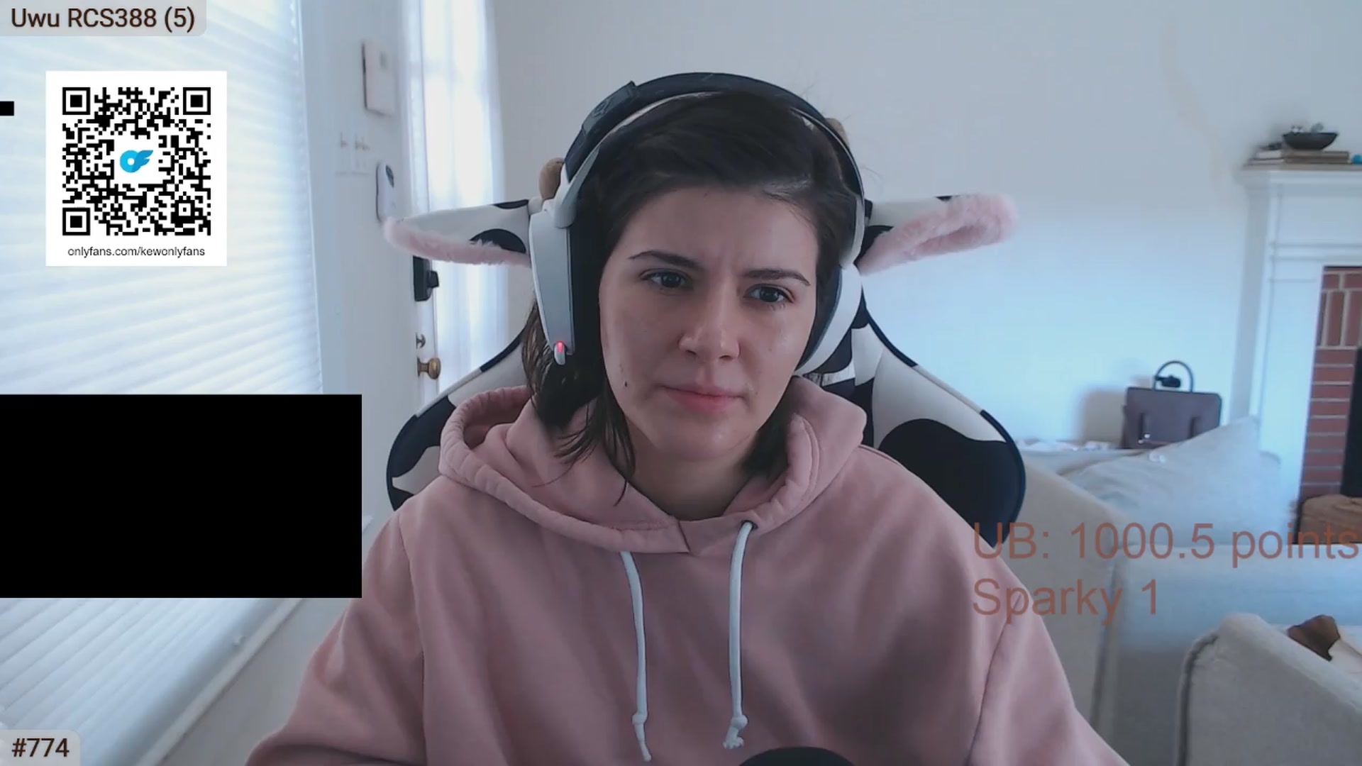 Gallery image thumbnail from AKEWYEAR777's myfreecams stream on, 03/30/2024, 20:21 image 4 of 20