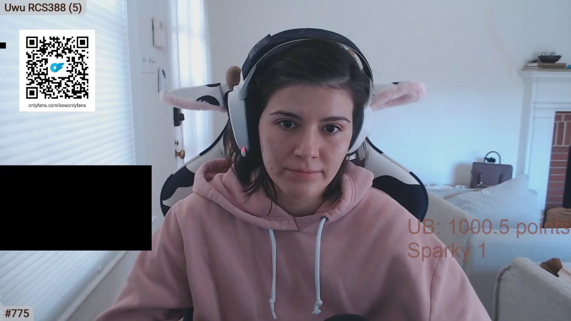 Gallery image thumbnail from AKEWYEAR777's myfreecams stream on, 03/30/2024, 20:21 image 5 of 20