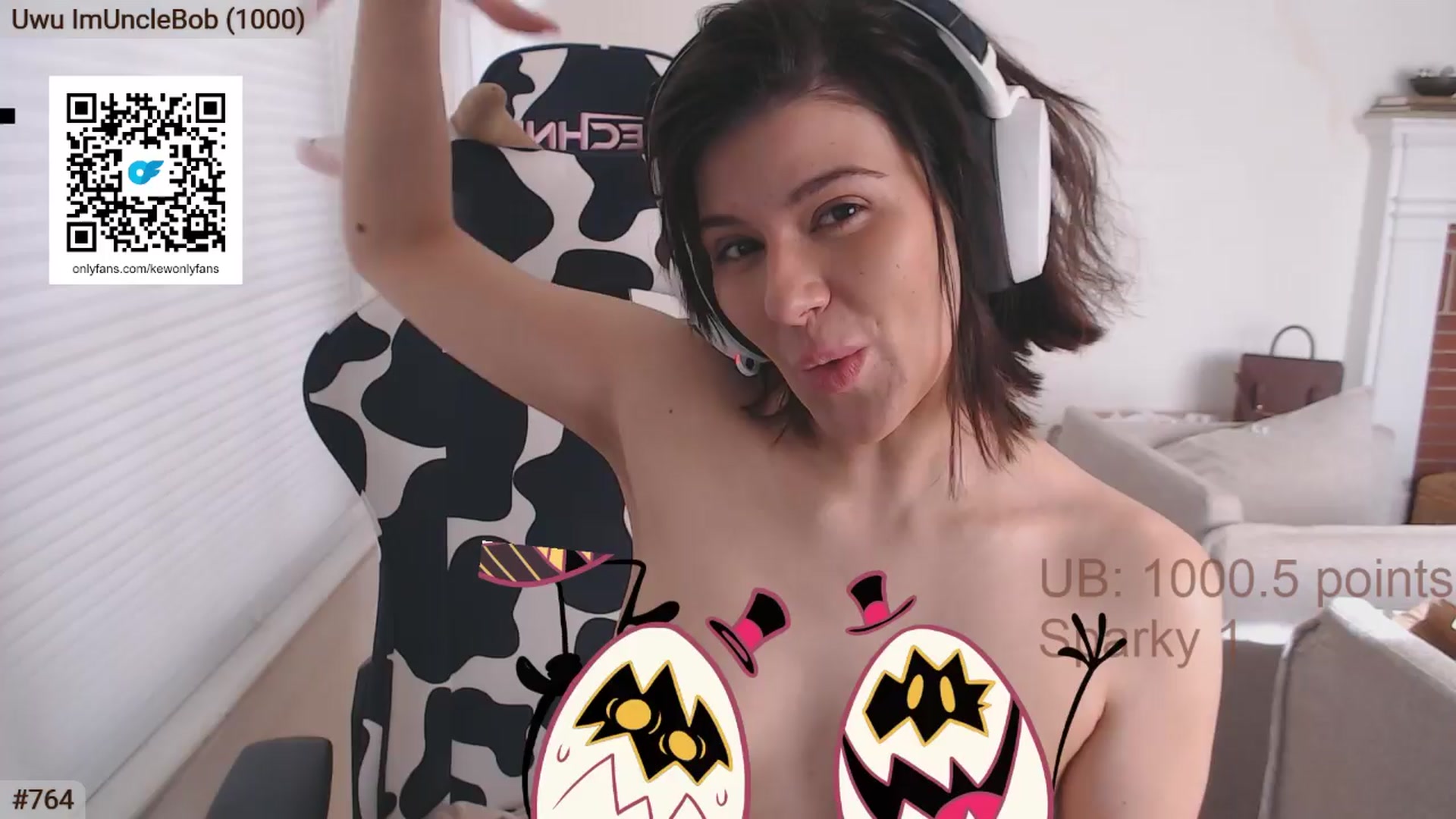 Gallery image thumbnail from AKEWYEAR777's myfreecams stream on, 03/31/2024, 22:08 image 12 of 20