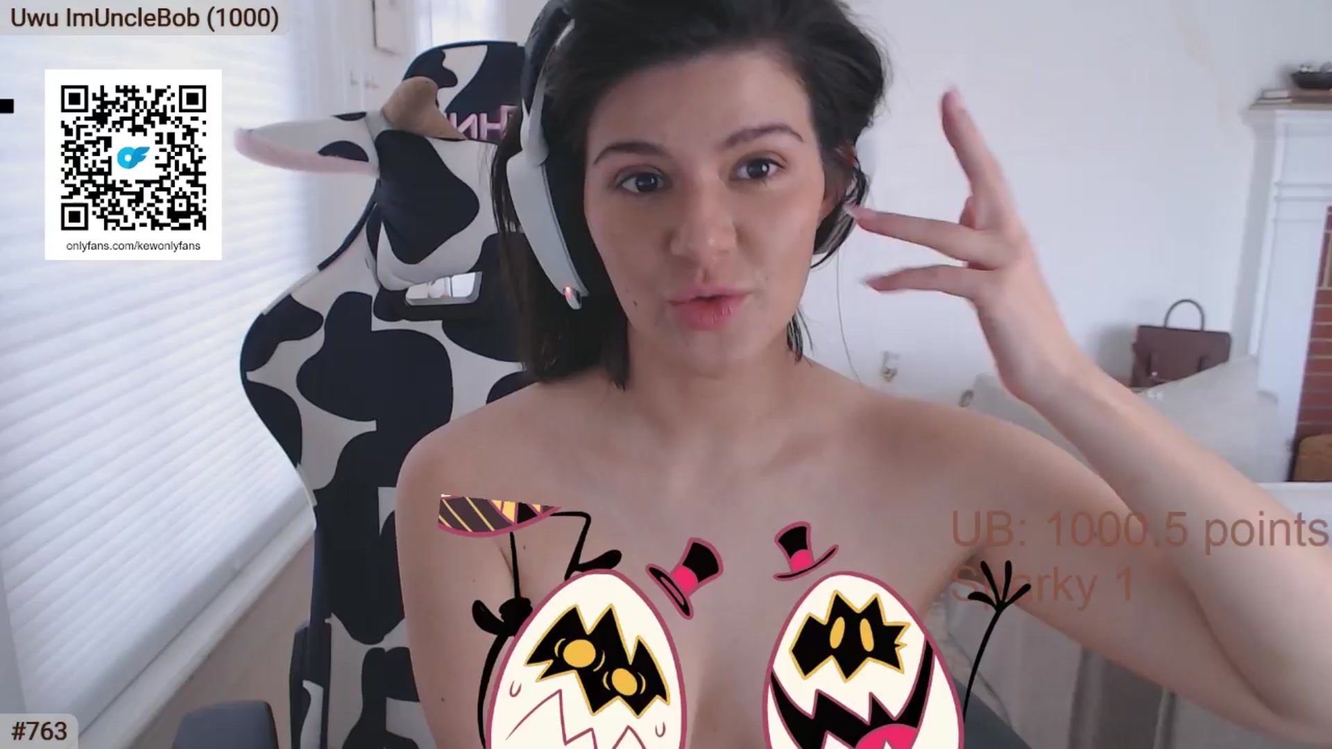 Gallery image thumbnail from AKEWYEAR777's myfreecams stream on, 03/31/2024, 22:08 image 6 of 20