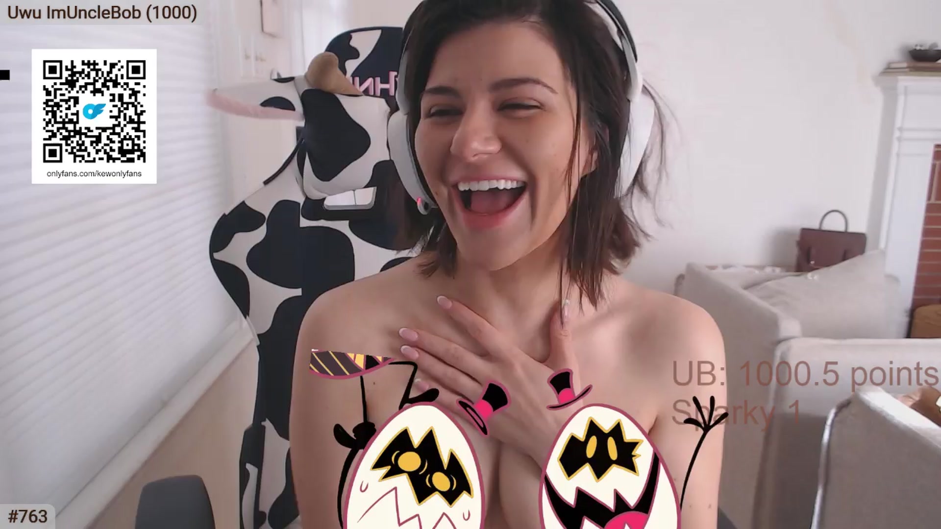 Gallery image thumbnail from AKEWYEAR777's myfreecams stream on, 03/31/2024, 22:08 image 11 of 20