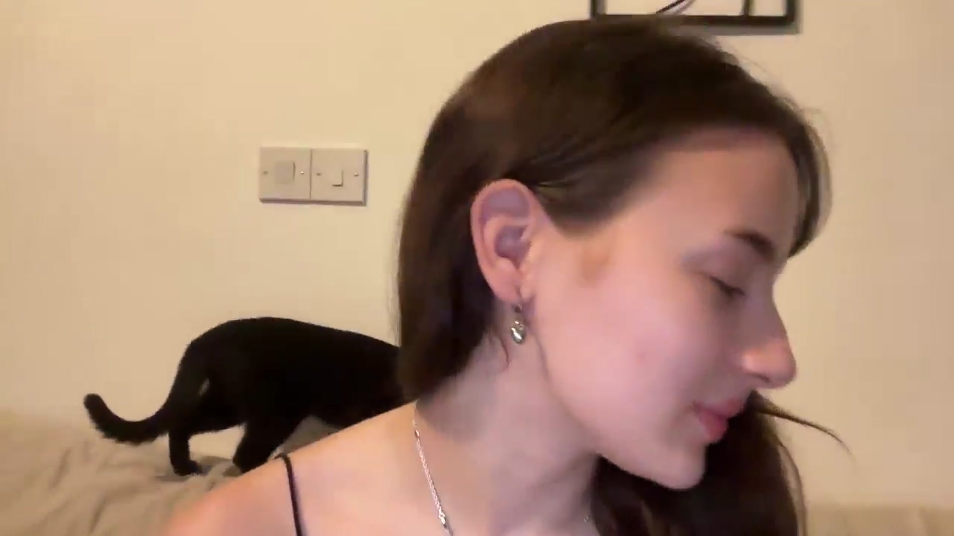 Gallery image thumbnail from AKatrin's myfreecams stream on, 09/05/2025, 17:19 image 2 of 20