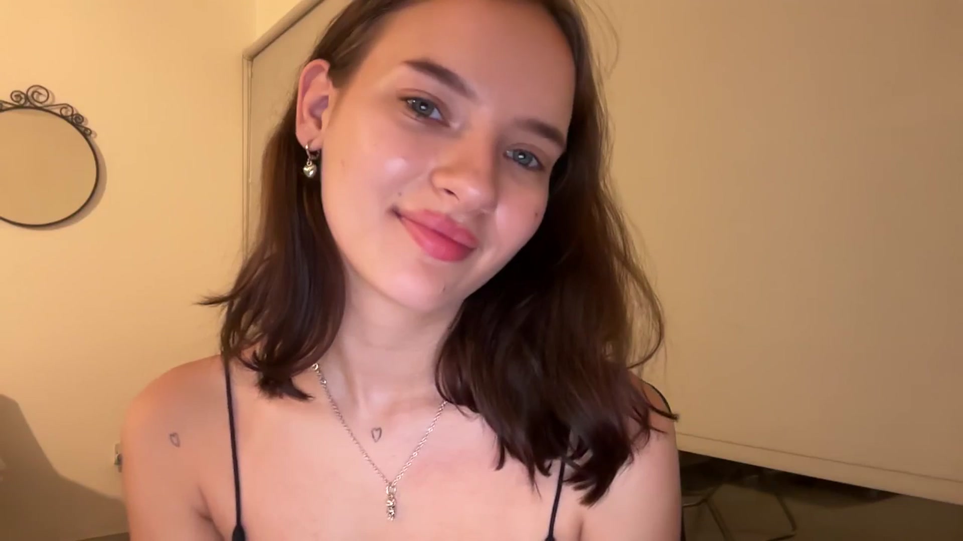 Gallery image thumbnail from AKatrin's myfreecams stream on, 09/05/2025, 17:19 image 12 of 20