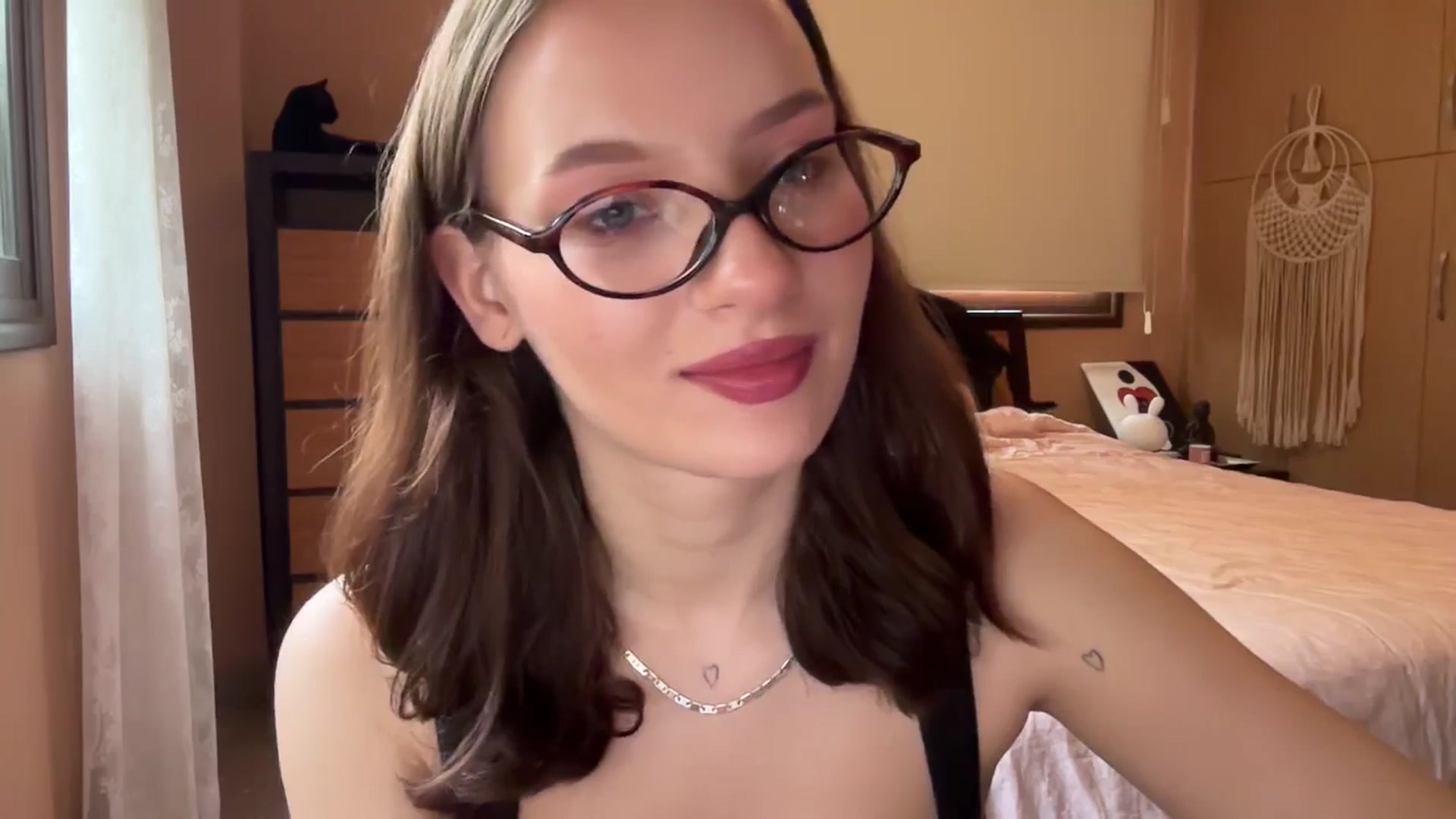 Gallery image thumbnail from AKatrin's myfreecams stream on, 12/08/2025, 13:29 image 4 of 20