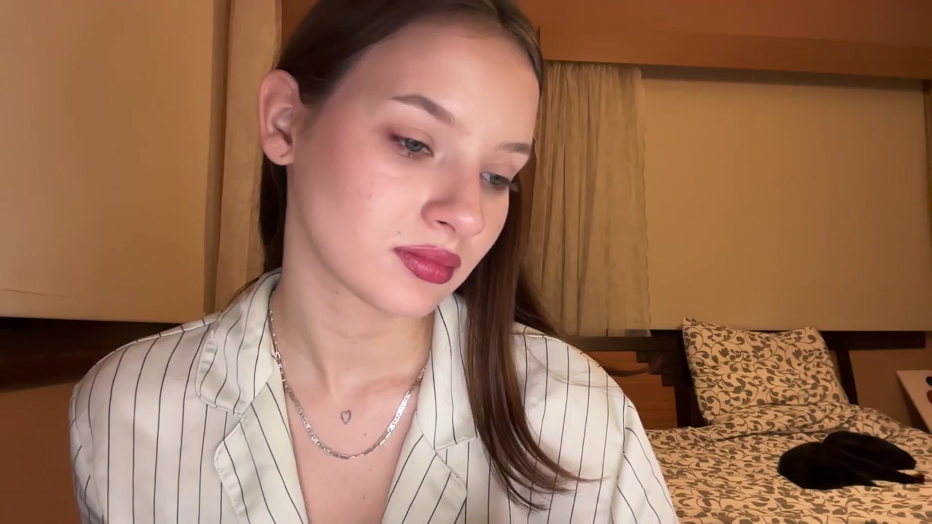 Gallery image thumbnail from AKatrin's myfreecams stream on, 12/10/2025, 17:48 image 18 of 20