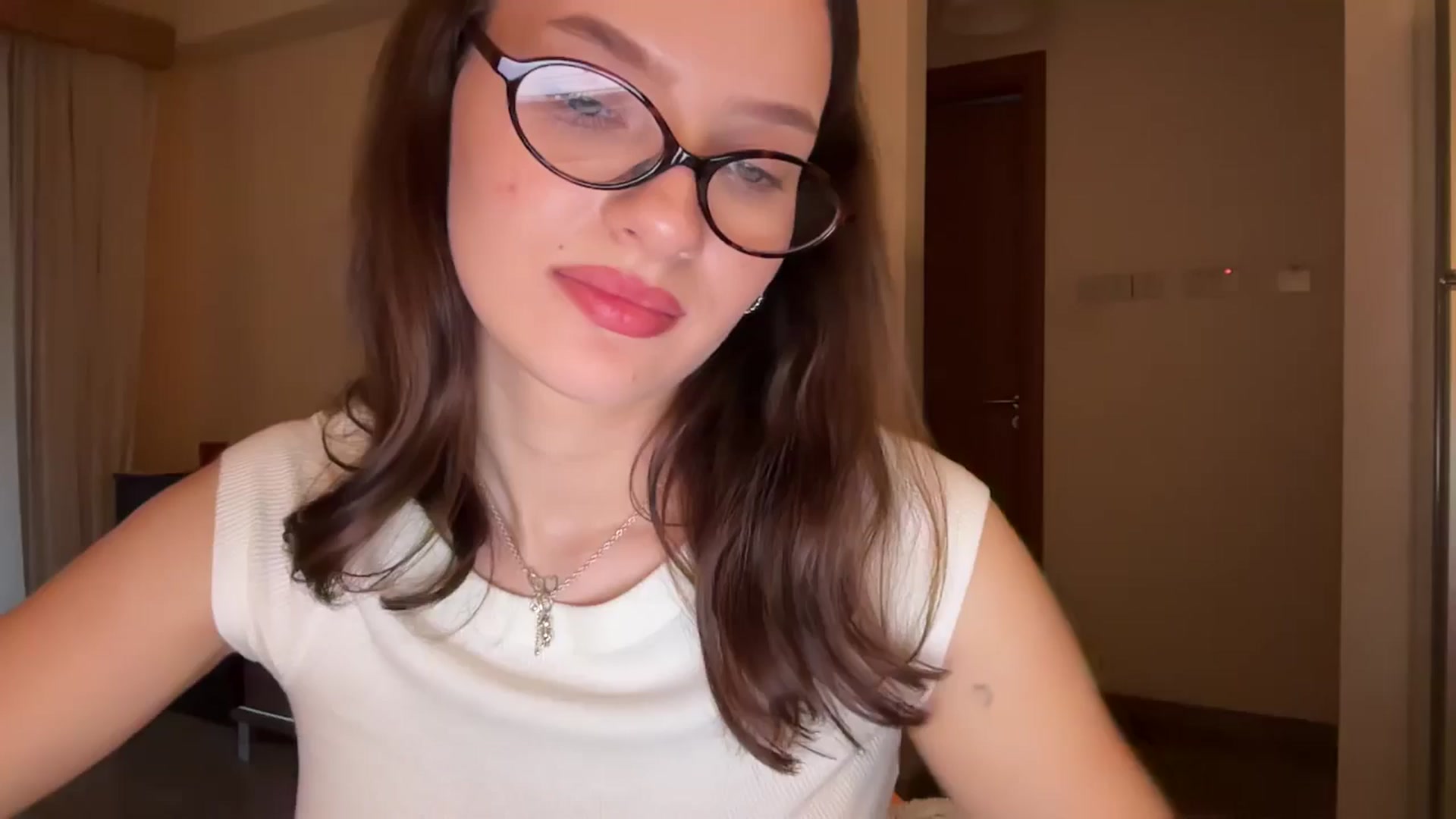 Gallery image thumbnail from AKatrin's myfreecams stream on, 12/15/2025, 14:40 image 18 of 20