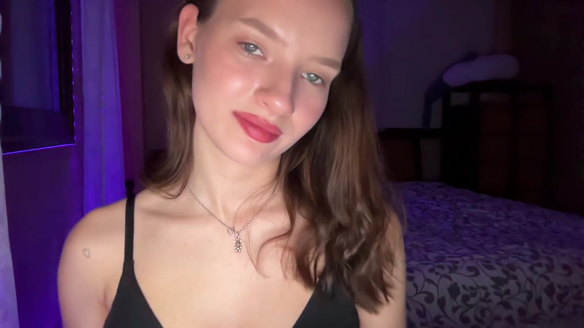 Gallery image thumbnail from AKatrin's myfreecams stream on, 12/16/2025, 19:20 image 2 of 20