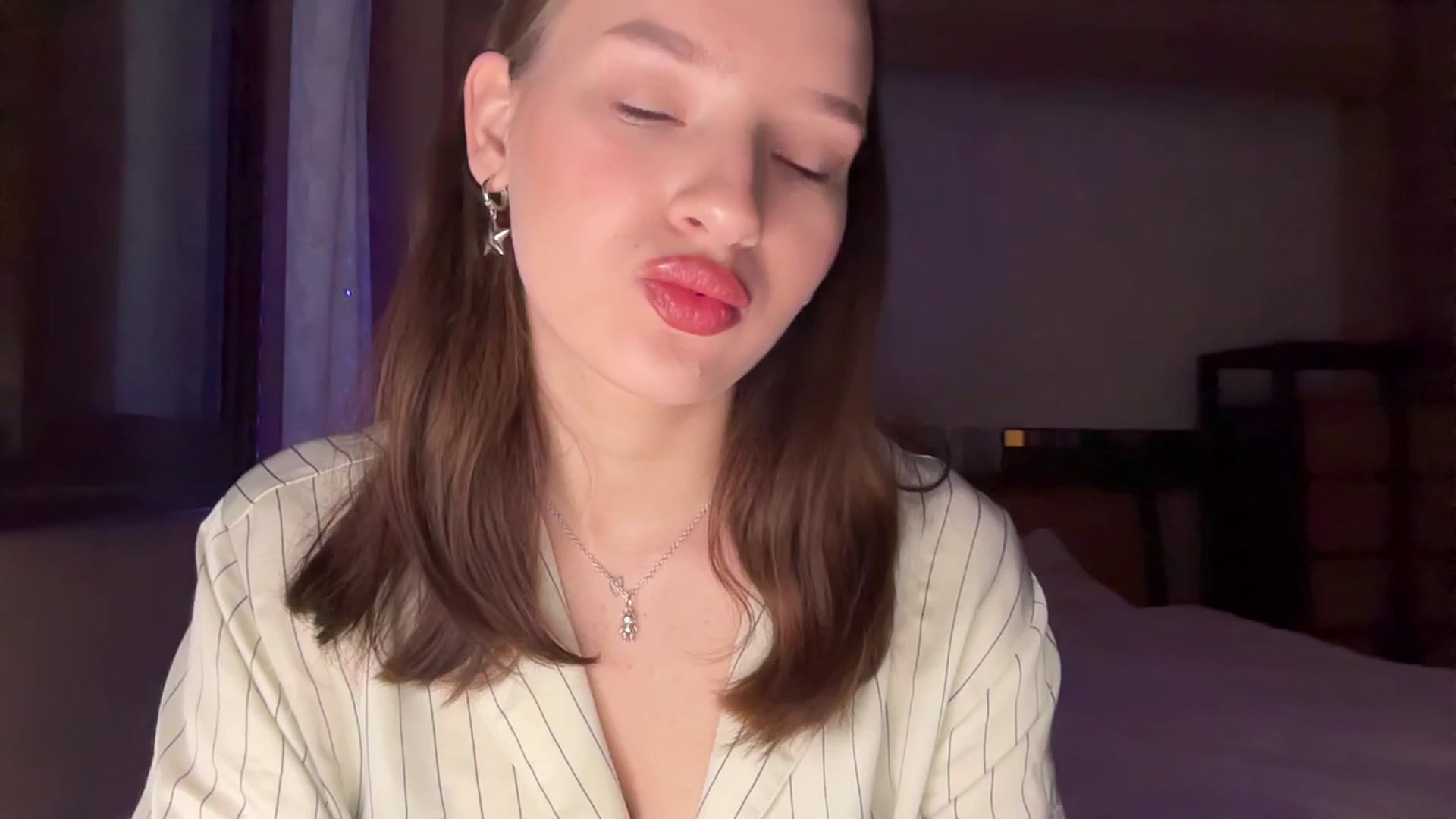 Gallery image thumbnail from AKatrin's myfreecams stream on, 01/02/2026, 16:33 image 5 of 20