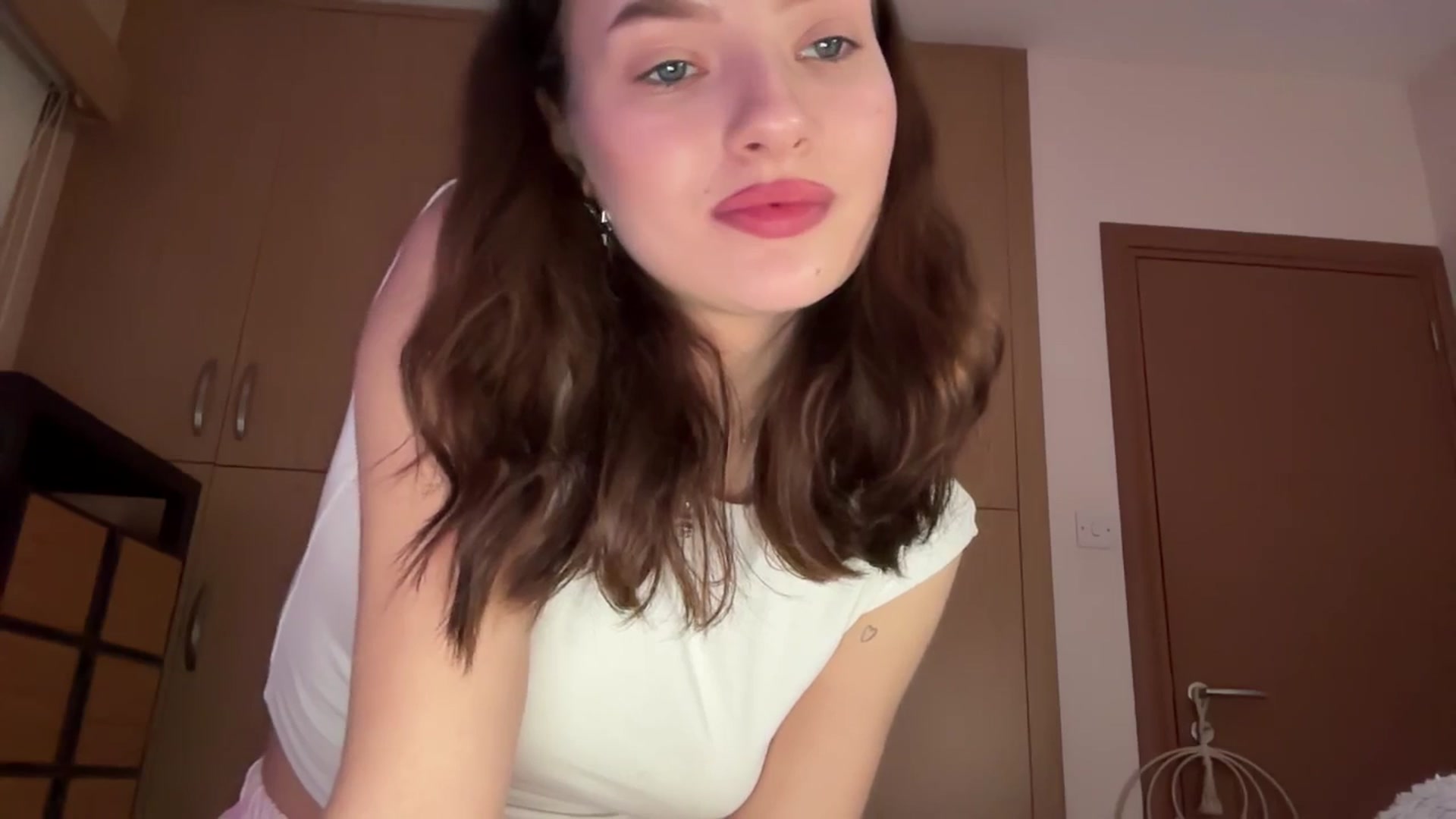 Gallery image thumbnail from AKatrin's myfreecams stream on, 01/03/2026, 20:03 image 5 of 20