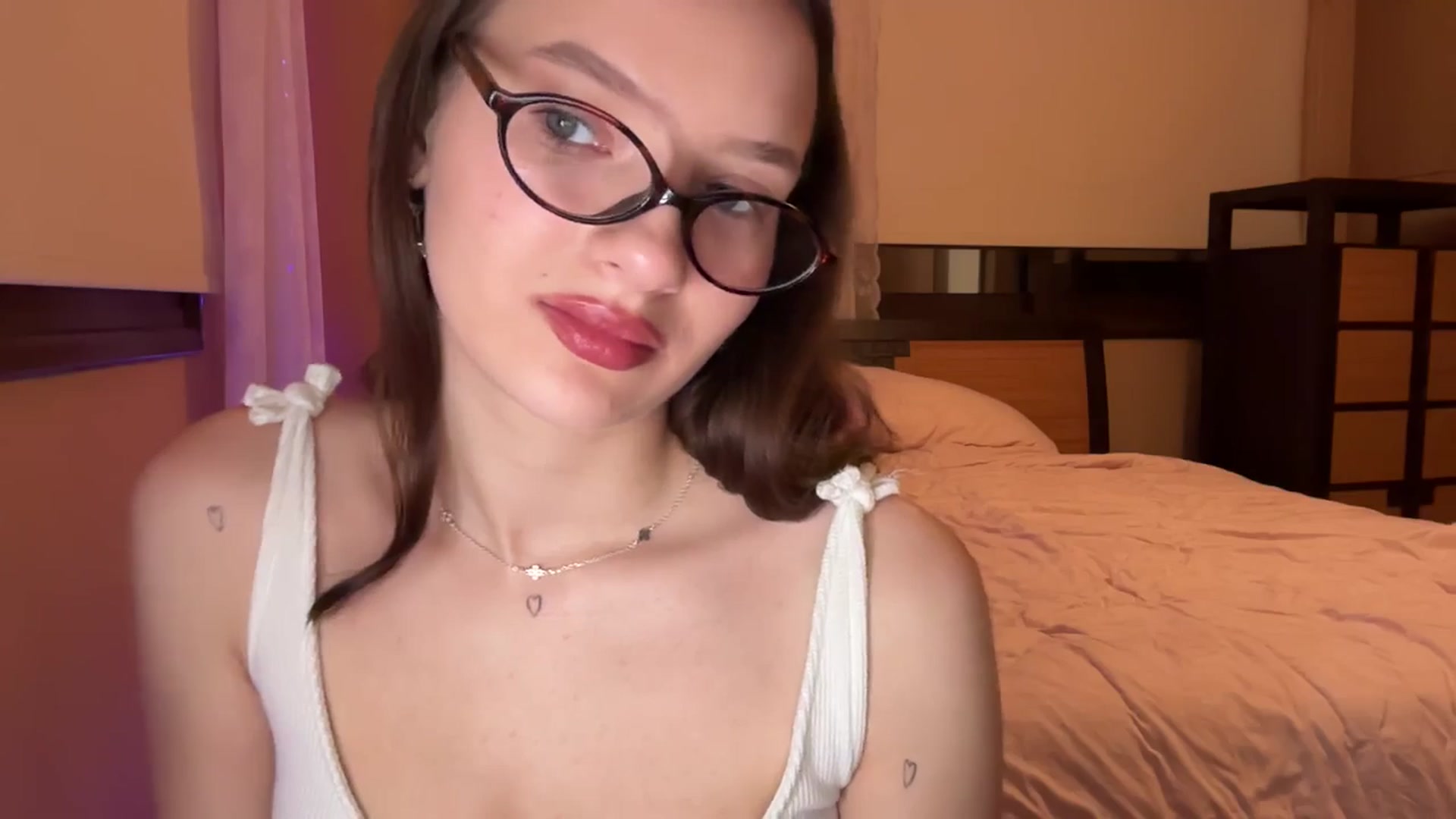 Gallery image thumbnail from AKatrin's myfreecams stream on, 01/08/2026, 17:27 image 14 of 20