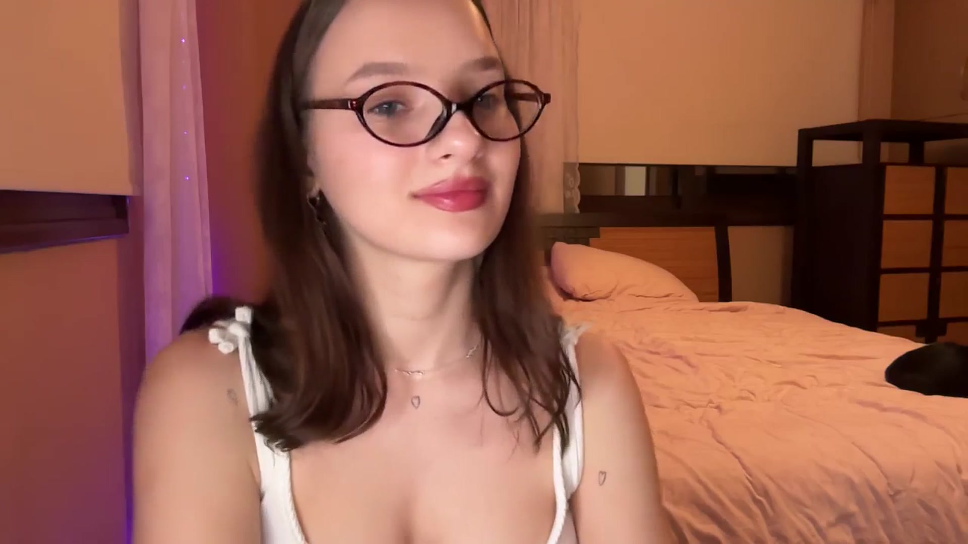 Gallery image thumbnail from AKatrin's myfreecams stream on, 01/08/2026, 17:44 image 18 of 20