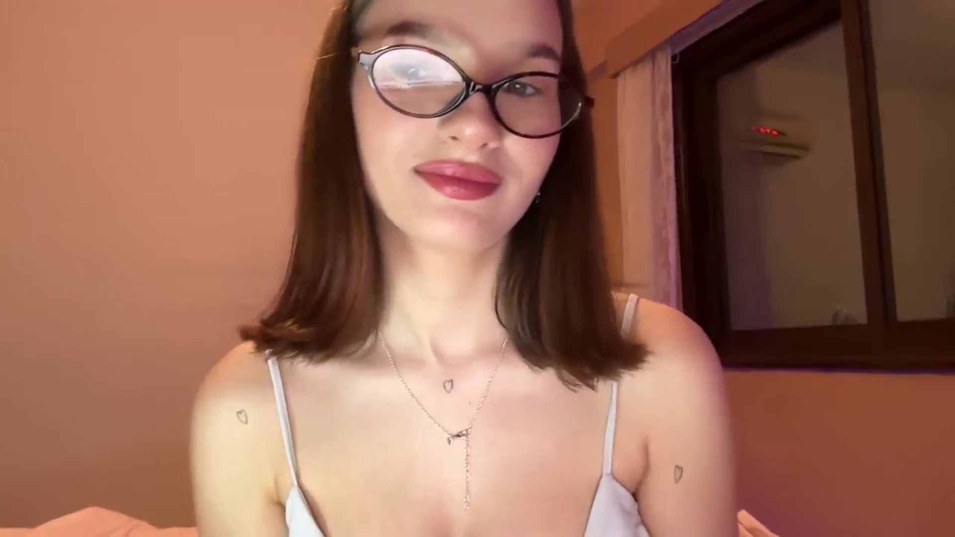 Gallery image thumbnail from AKatrin's myfreecams stream on, 01/14/2026, 16:14 image 2 of 20